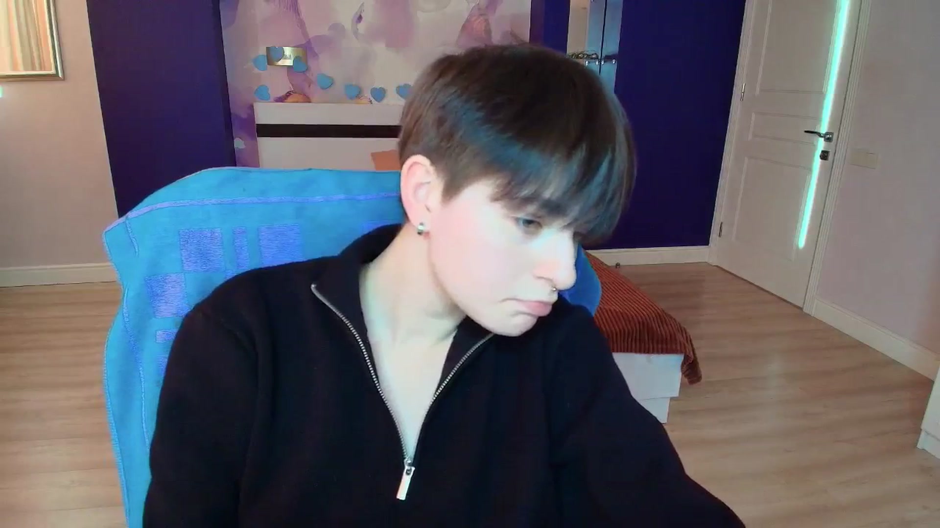 Gallery image thumbnail from EmiliaYours's myfreecams stream on, 03/21/2025, 15:14 image 9 of 20