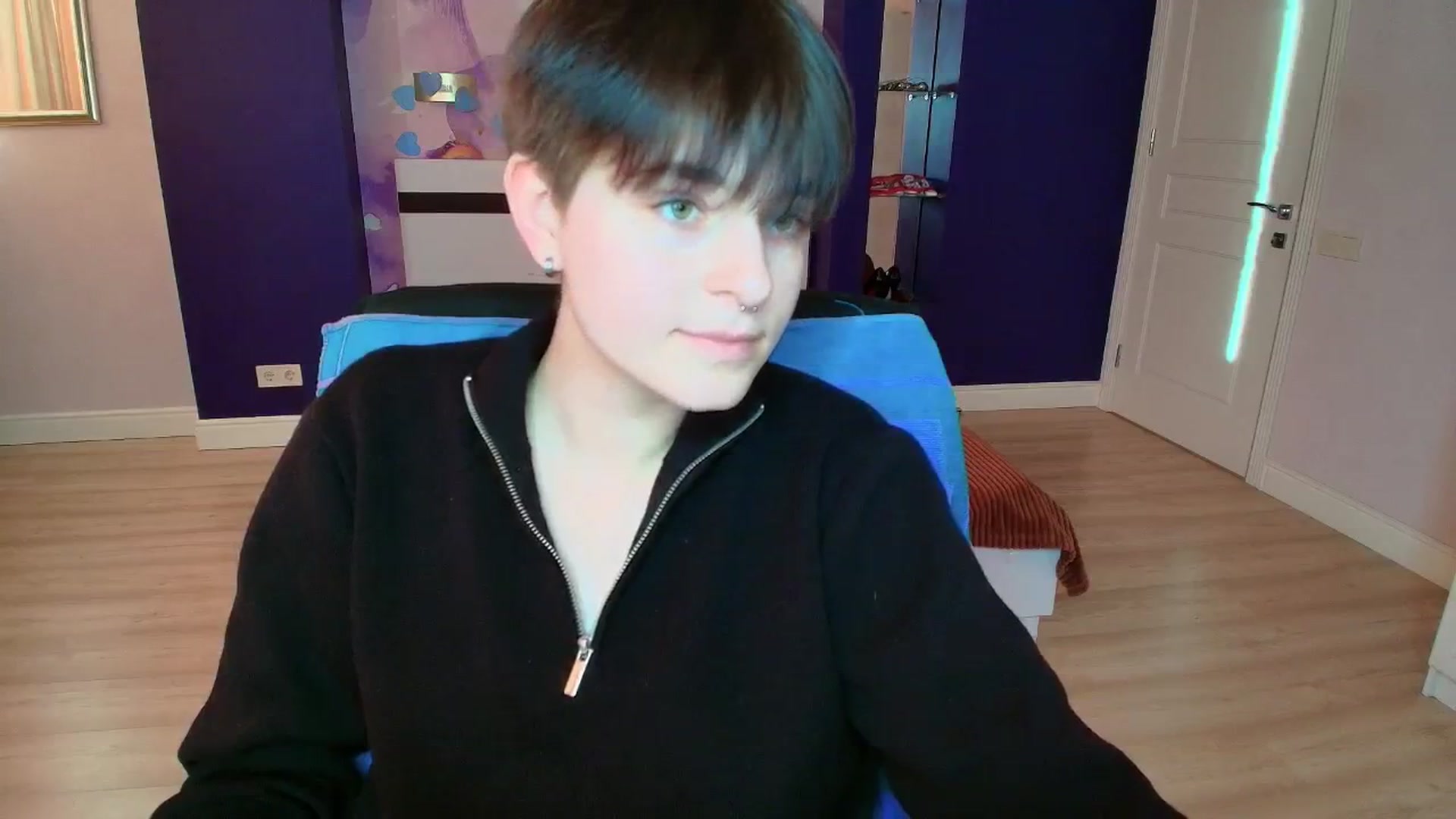 Gallery image thumbnail from EmiliaYours's myfreecams stream on, 03/21/2025, 15:14 image 19 of 20