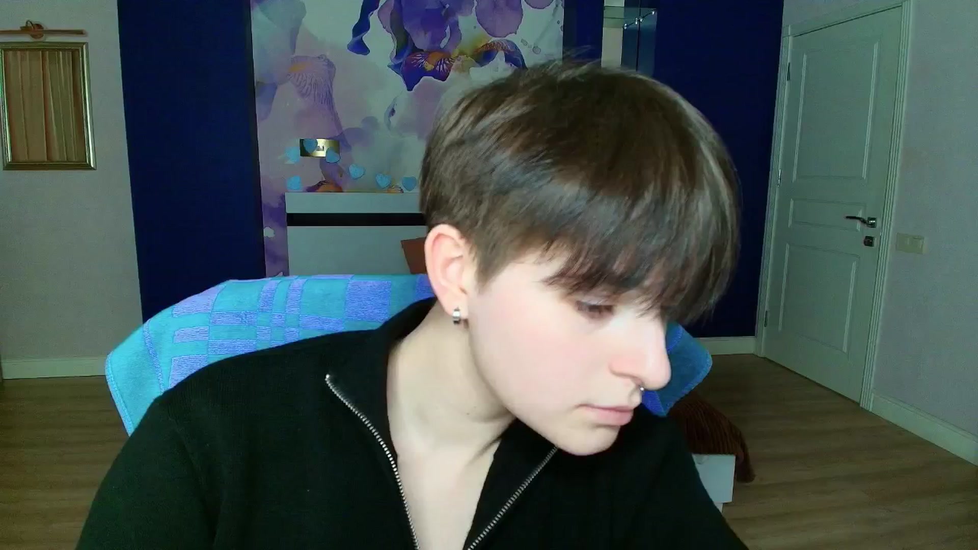Gallery image thumbnail from EmiliaYours's myfreecams stream on, 03/21/2025, 16:29 image 13 of 20