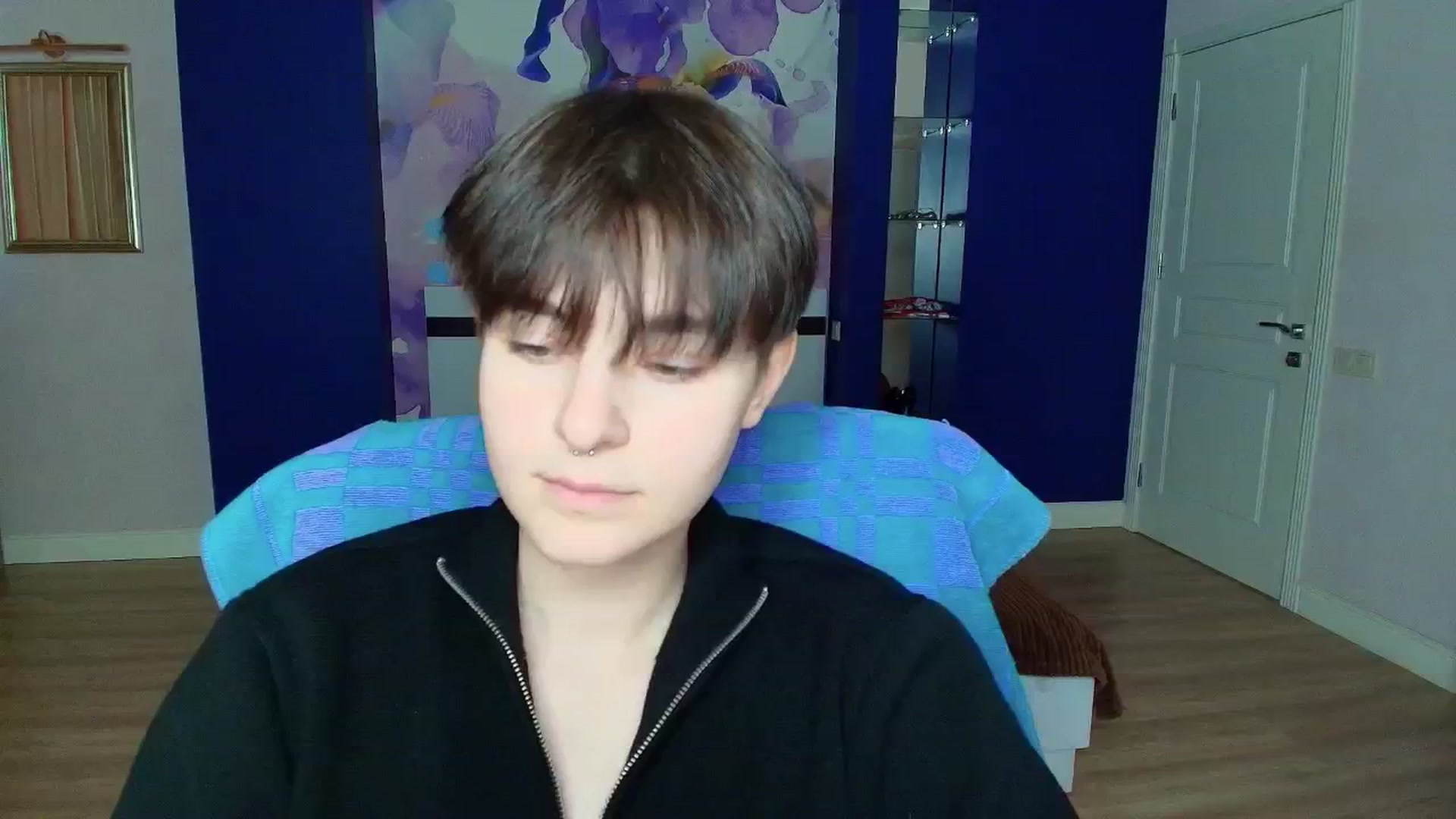 Gallery image thumbnail from EmiliaYours's myfreecams stream on, 03/21/2025, 16:29 image 11 of 20