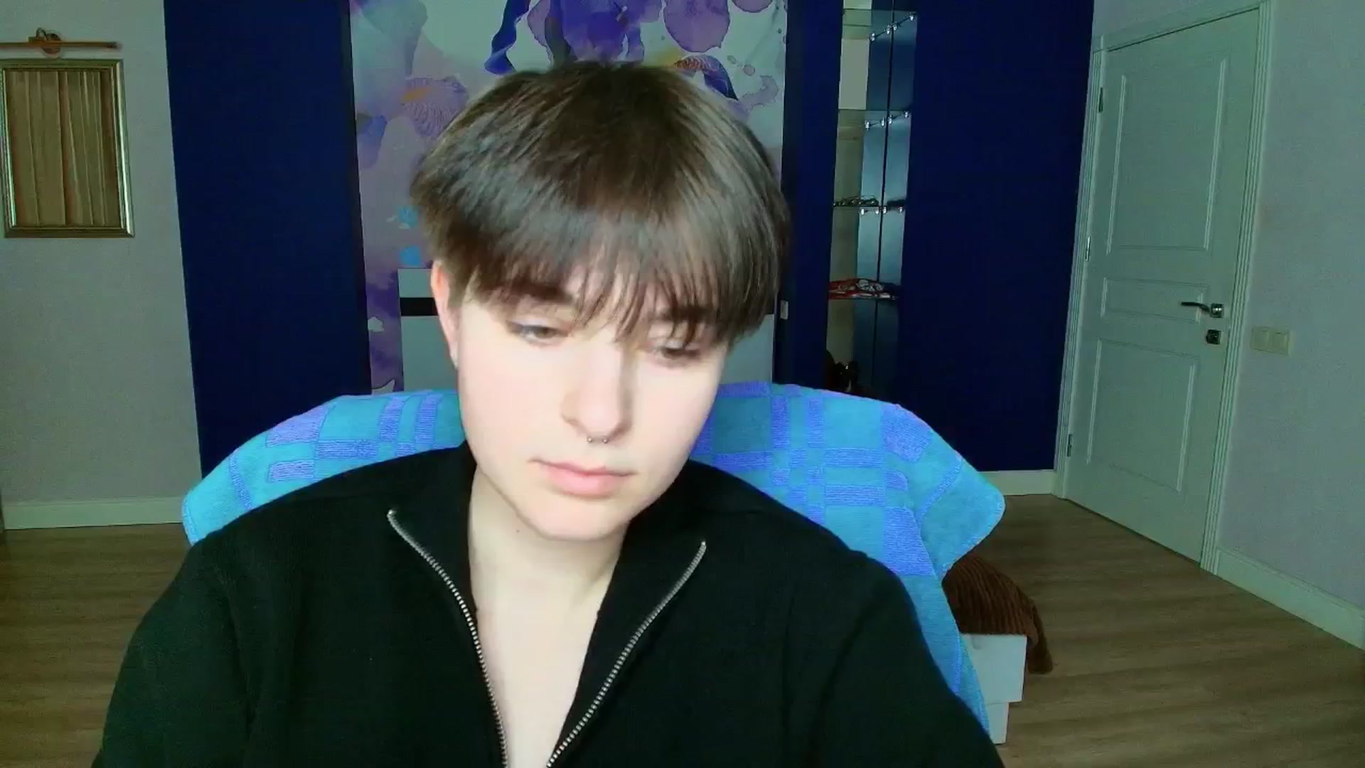 Gallery image thumbnail from EmiliaYours's myfreecams stream on, 03/21/2025, 16:29 image 15 of 20