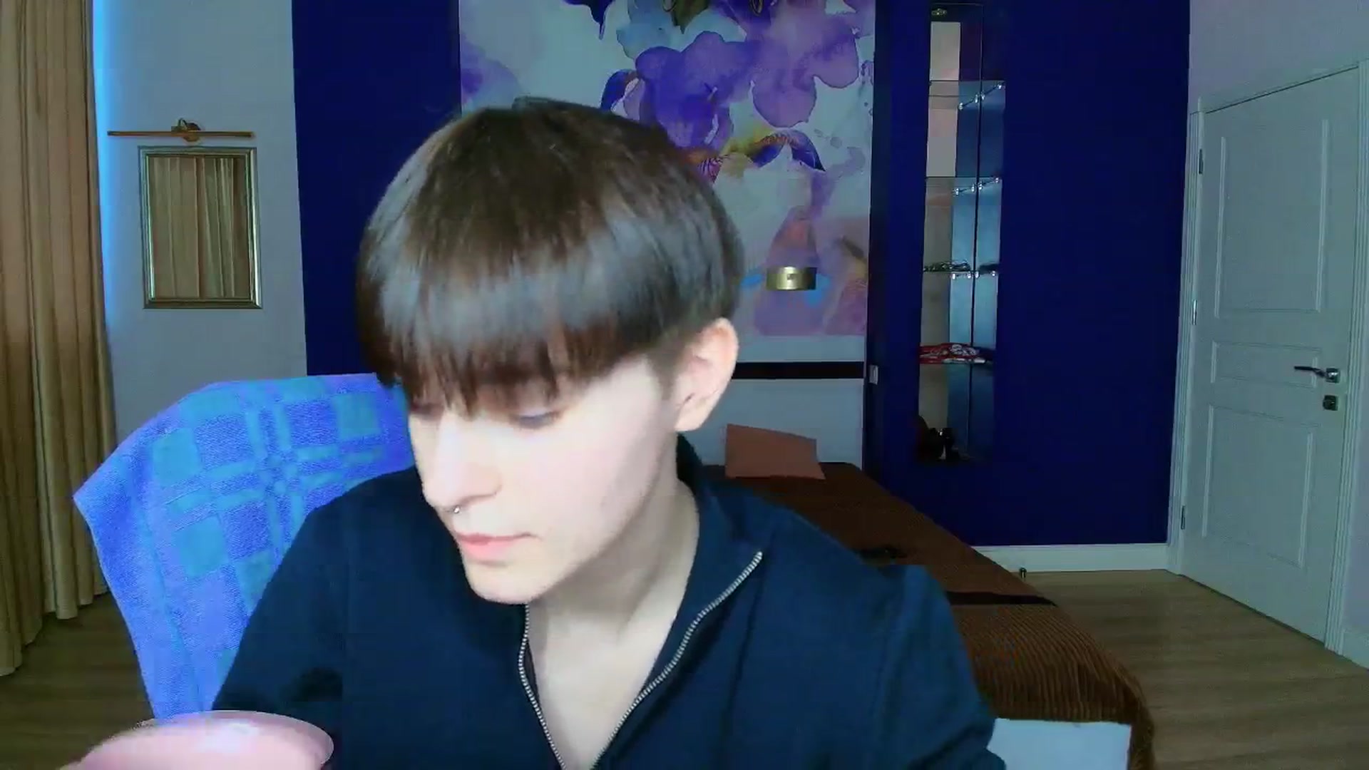 Gallery image thumbnail from EmiliaYours's myfreecams stream on, 03/23/2025, 15:30 image 7 of 20