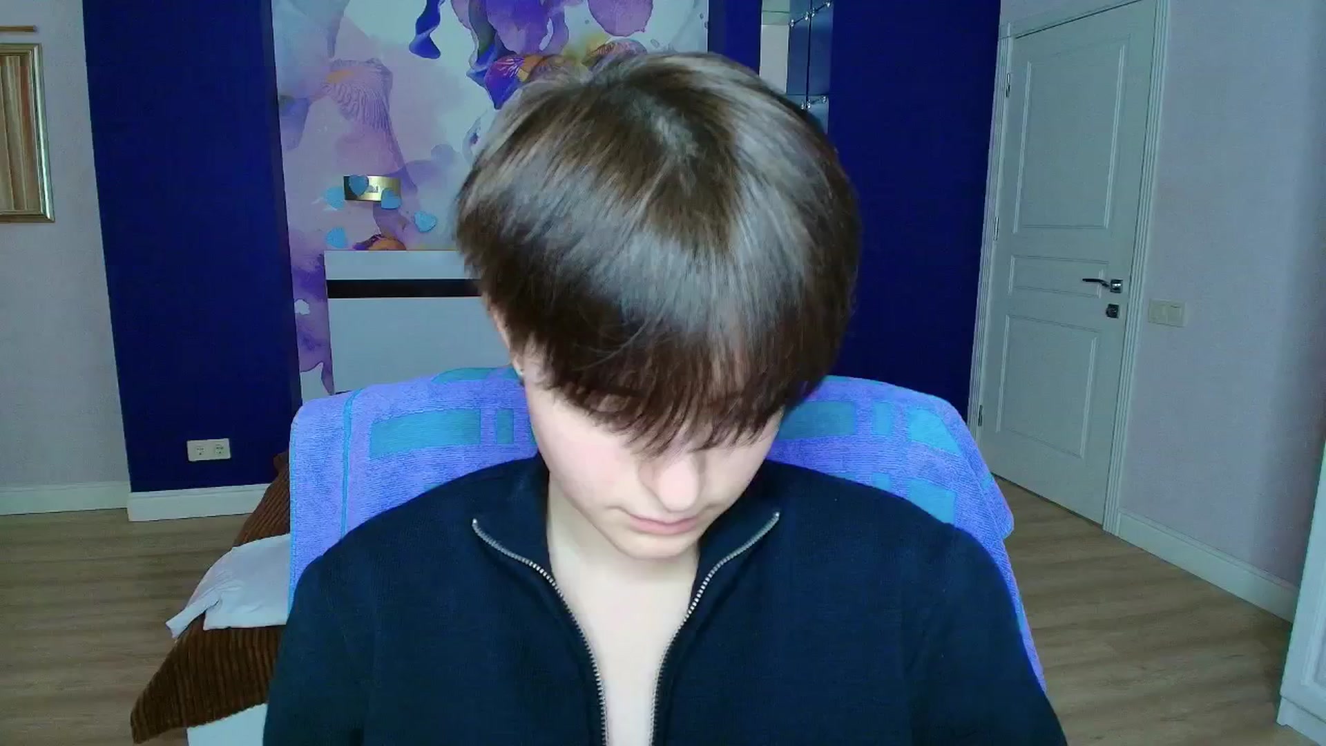 Gallery image thumbnail from EmiliaYours's myfreecams stream on, 03/24/2025, 15:25 image 12 of 20