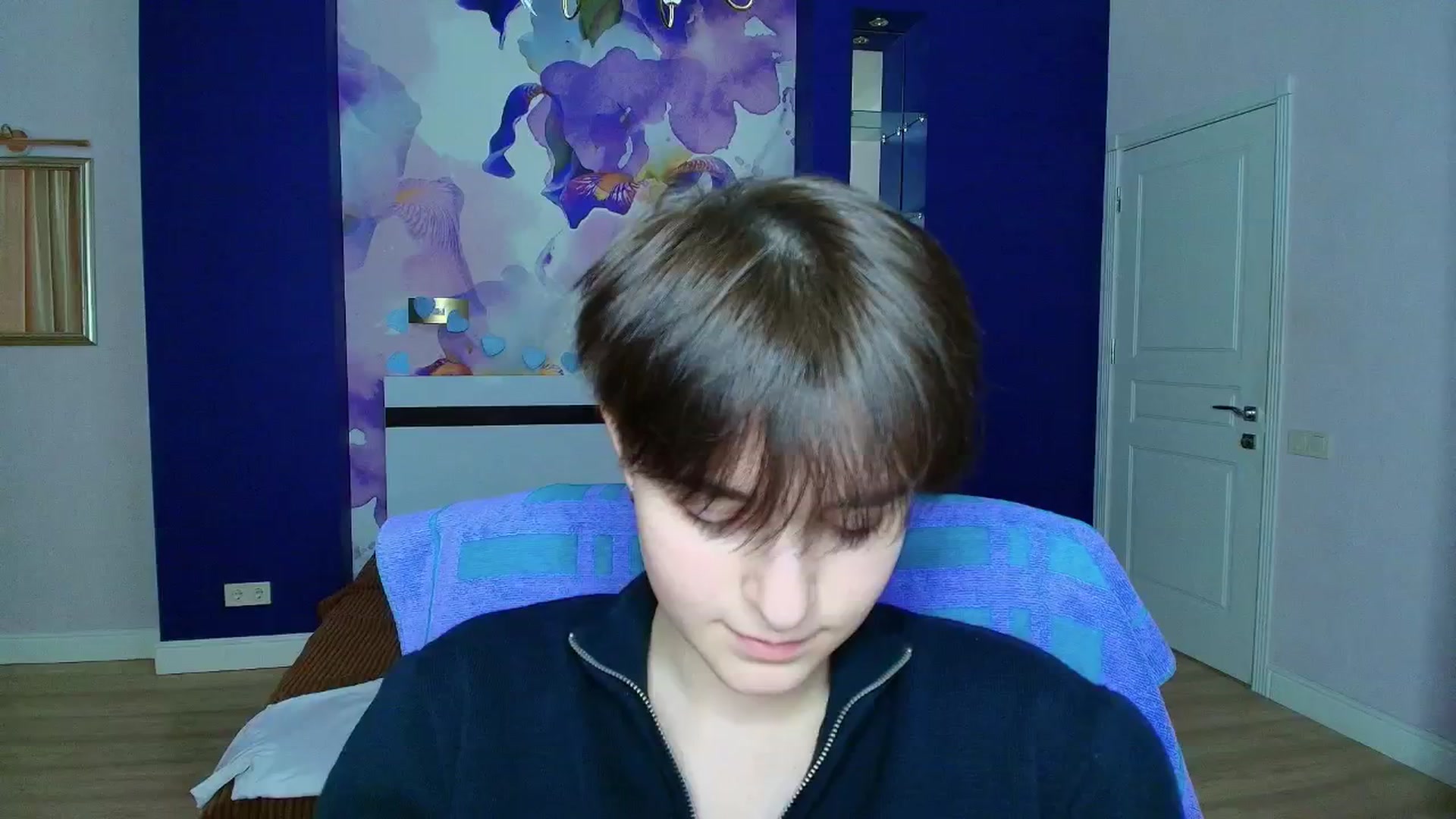 Gallery image thumbnail from EmiliaYours's myfreecams stream on, 03/24/2025, 15:25 image 20 of 20