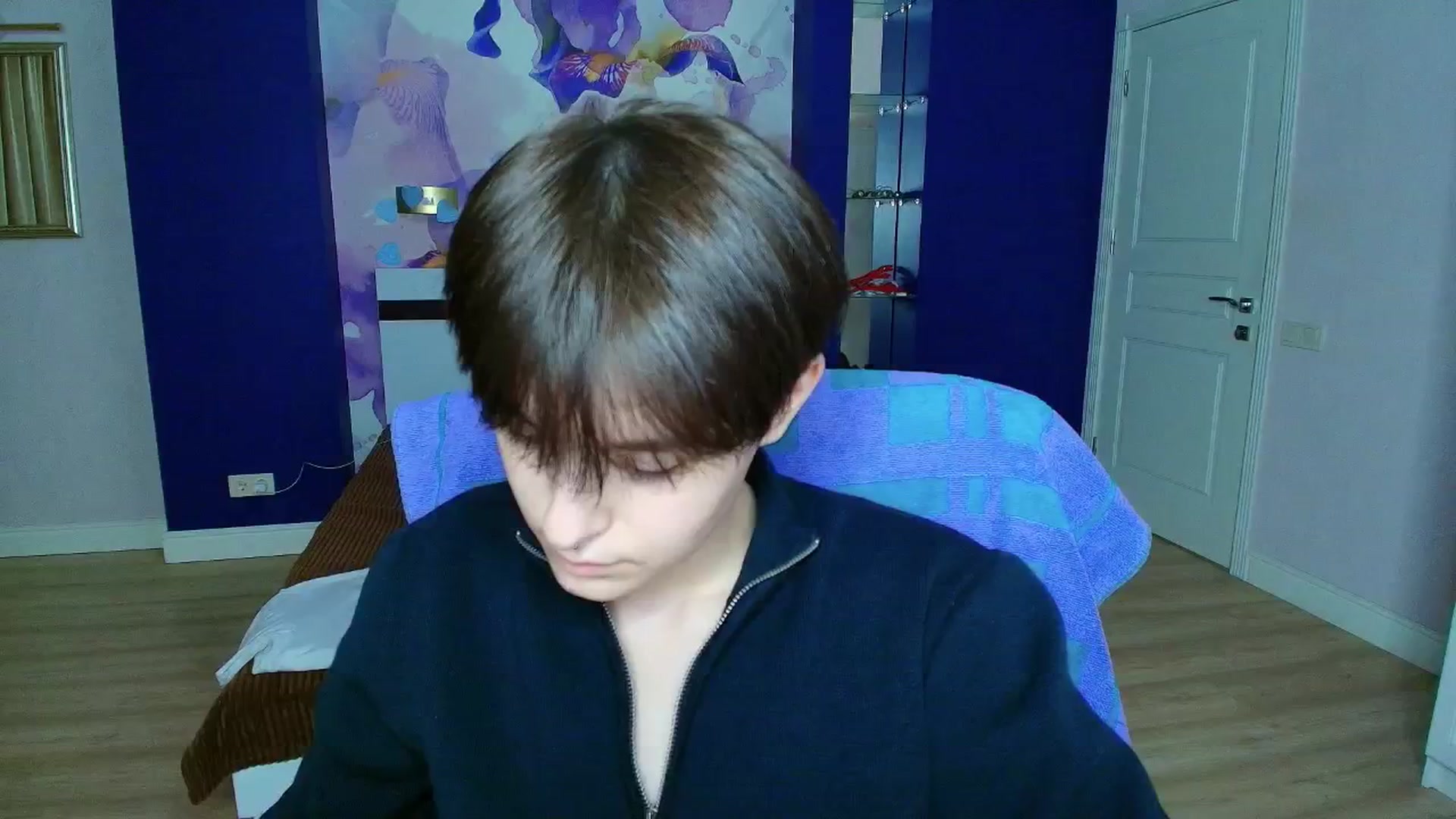 Gallery image thumbnail from EmiliaYours's myfreecams stream on, 03/24/2025, 17:10 image 1 of 20