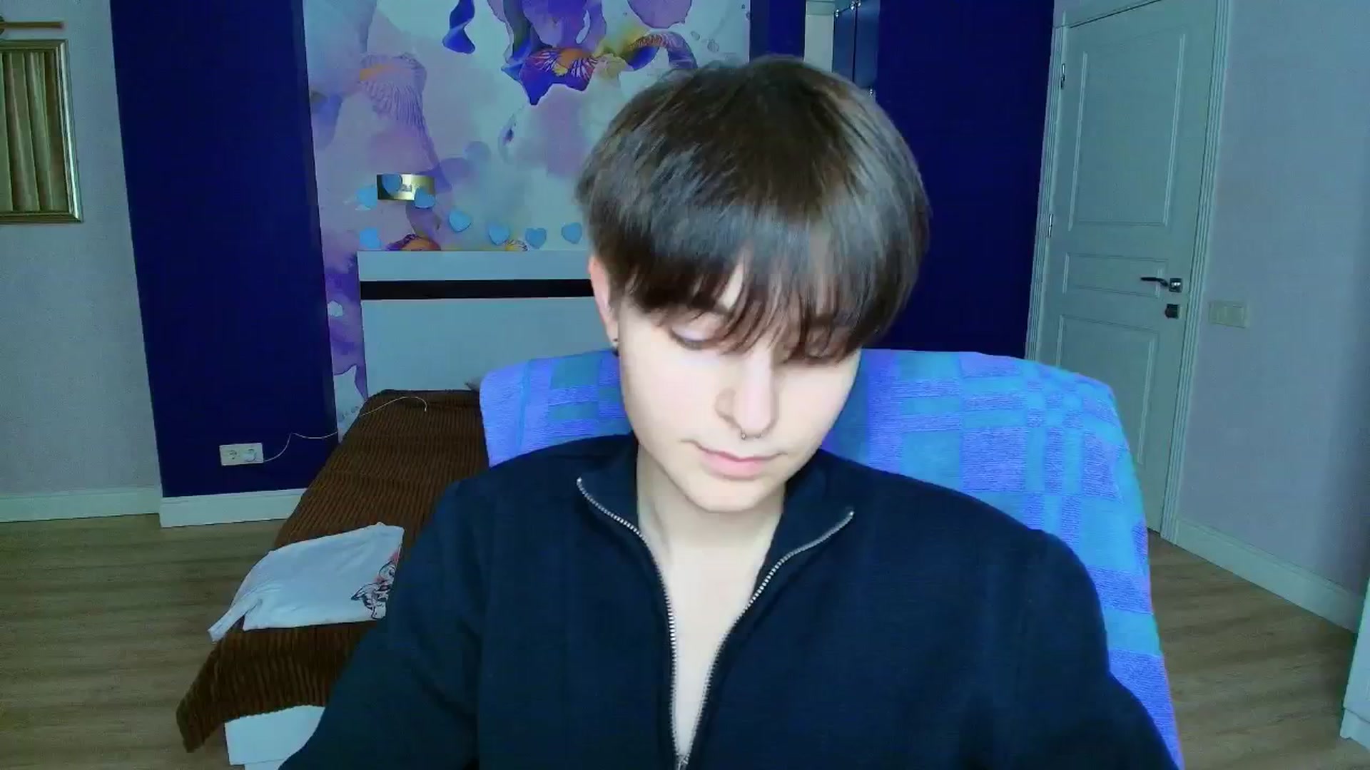 Gallery image thumbnail from EmiliaYours's myfreecams stream on, 03/24/2025, 17:10 image 20 of 20
