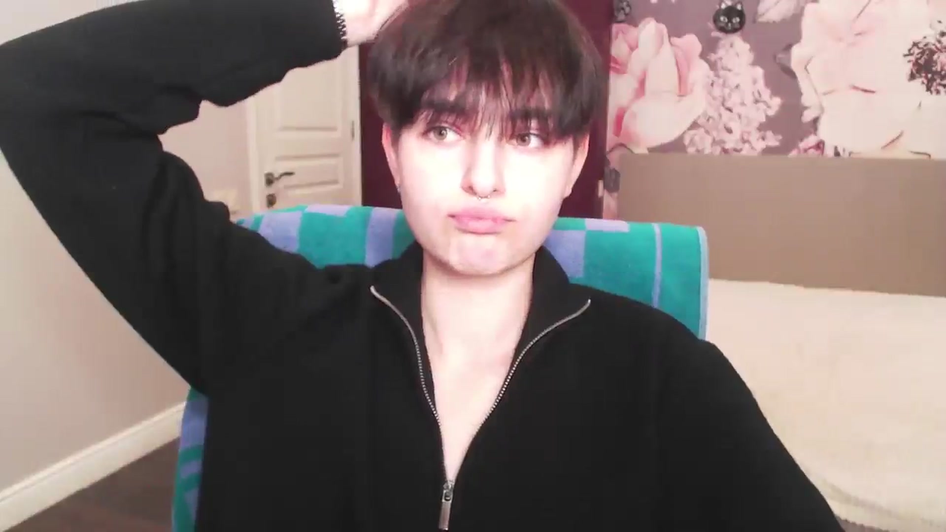 Gallery image thumbnail from EmiliaYours's myfreecams stream on, 03/25/2025, 16:01 image 3 of 20