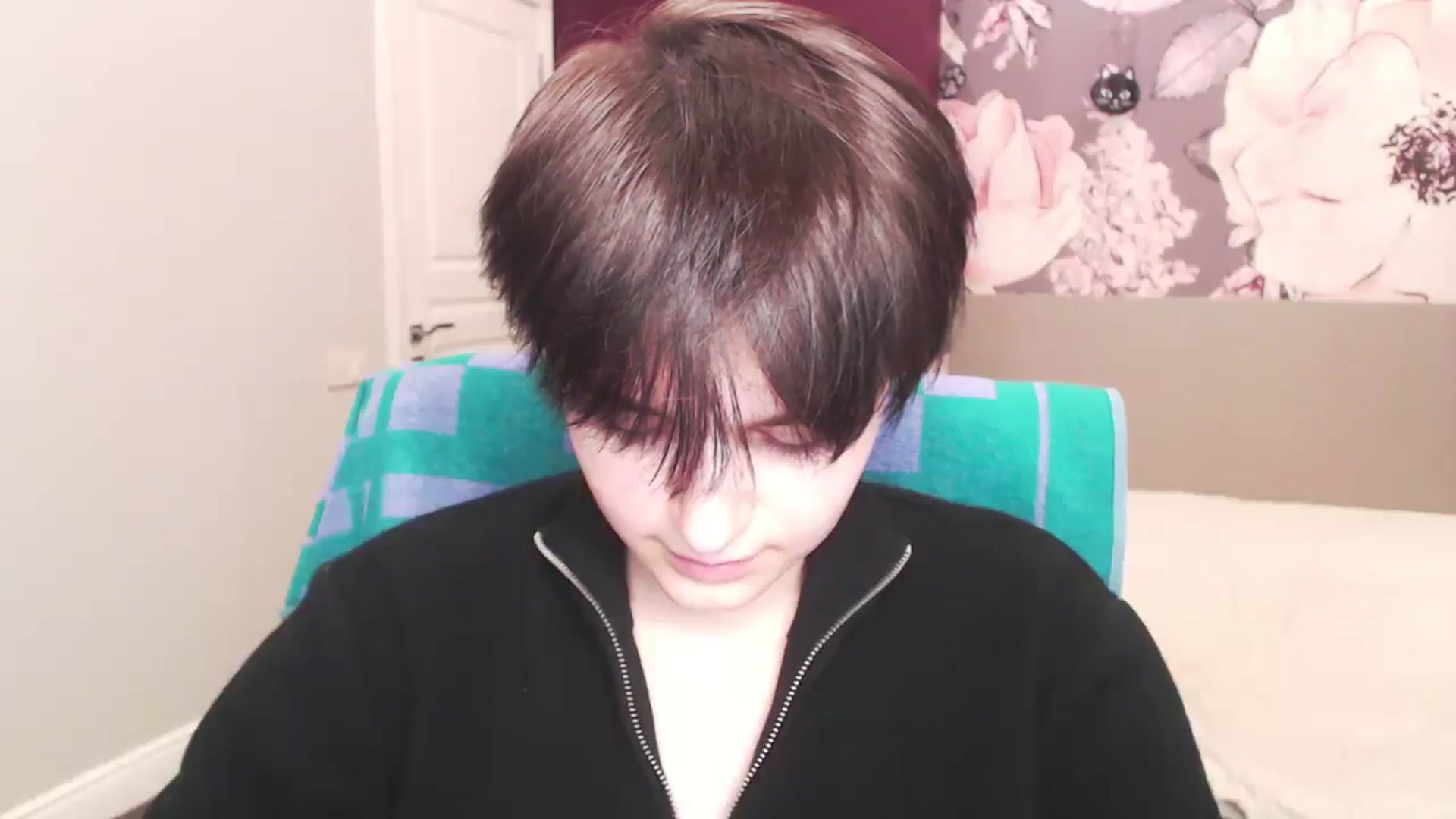 Gallery image thumbnail from EmiliaYours's myfreecams stream on, 03/25/2025, 16:01 image 4 of 20