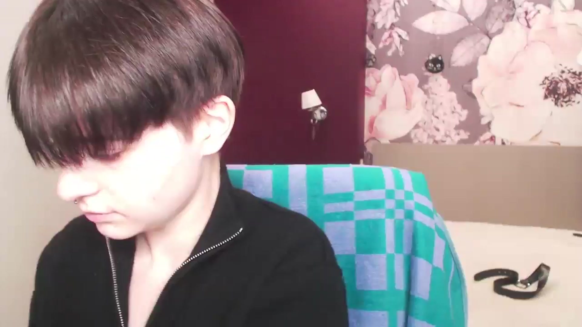 Gallery image thumbnail from EmiliaYours's myfreecams stream on, 03/25/2025, 17:49 image 9 of 20