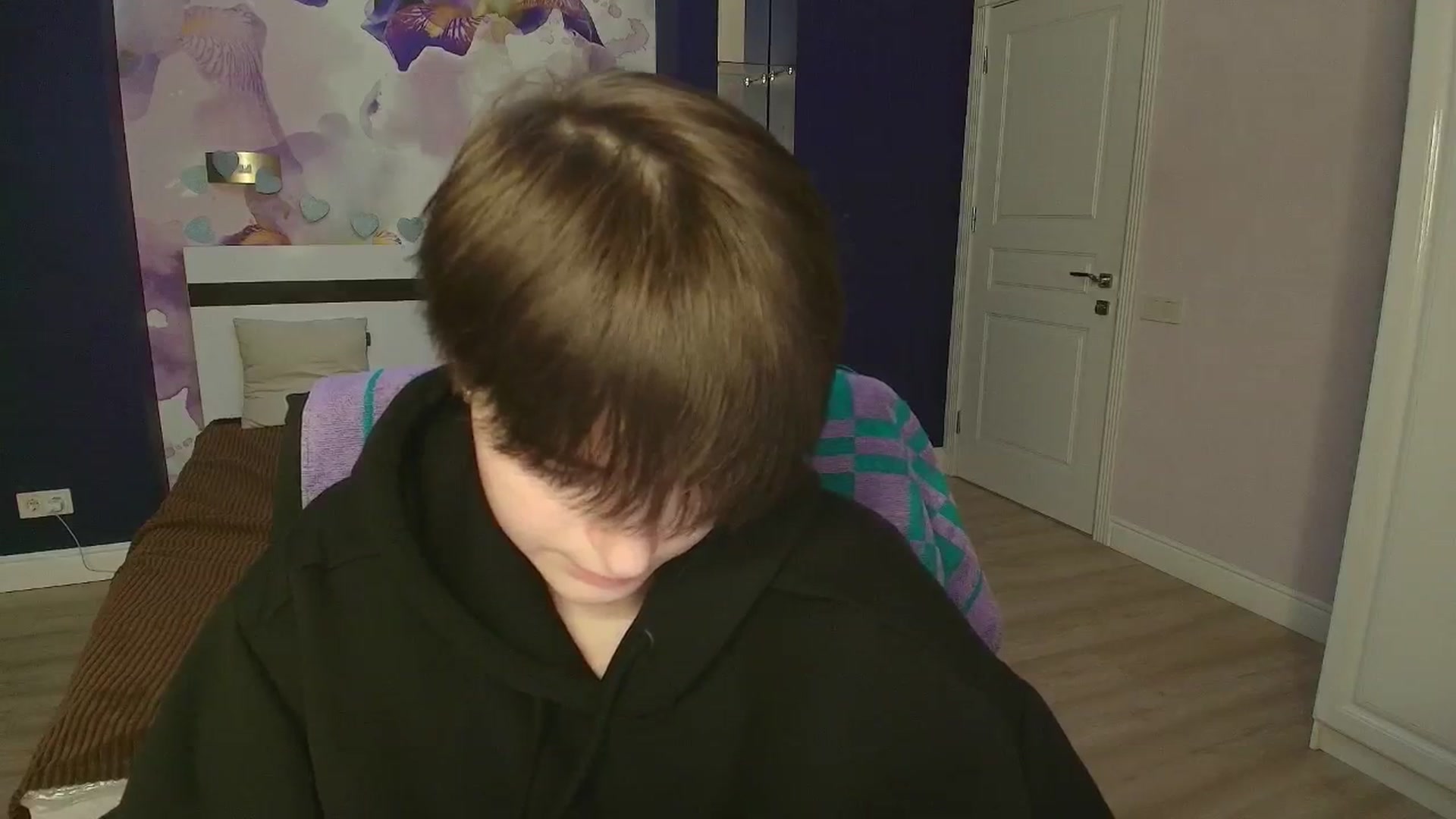 Gallery image thumbnail from EmiliaYours's myfreecams stream on, 03/29/2025, 17:22 image 9 of 20