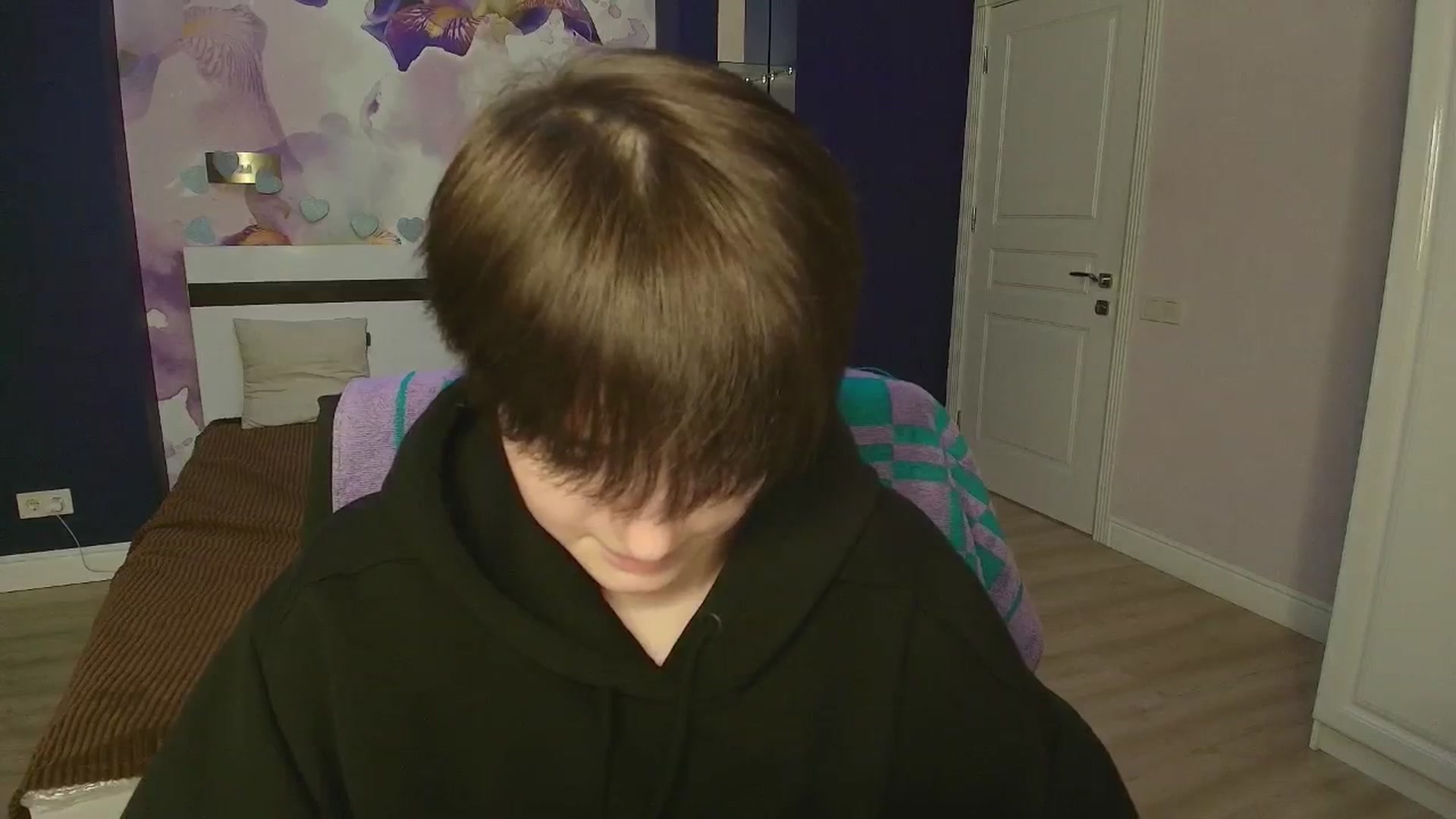 Gallery image thumbnail from EmiliaYours's myfreecams stream on, 03/29/2025, 17:22 image 7 of 20