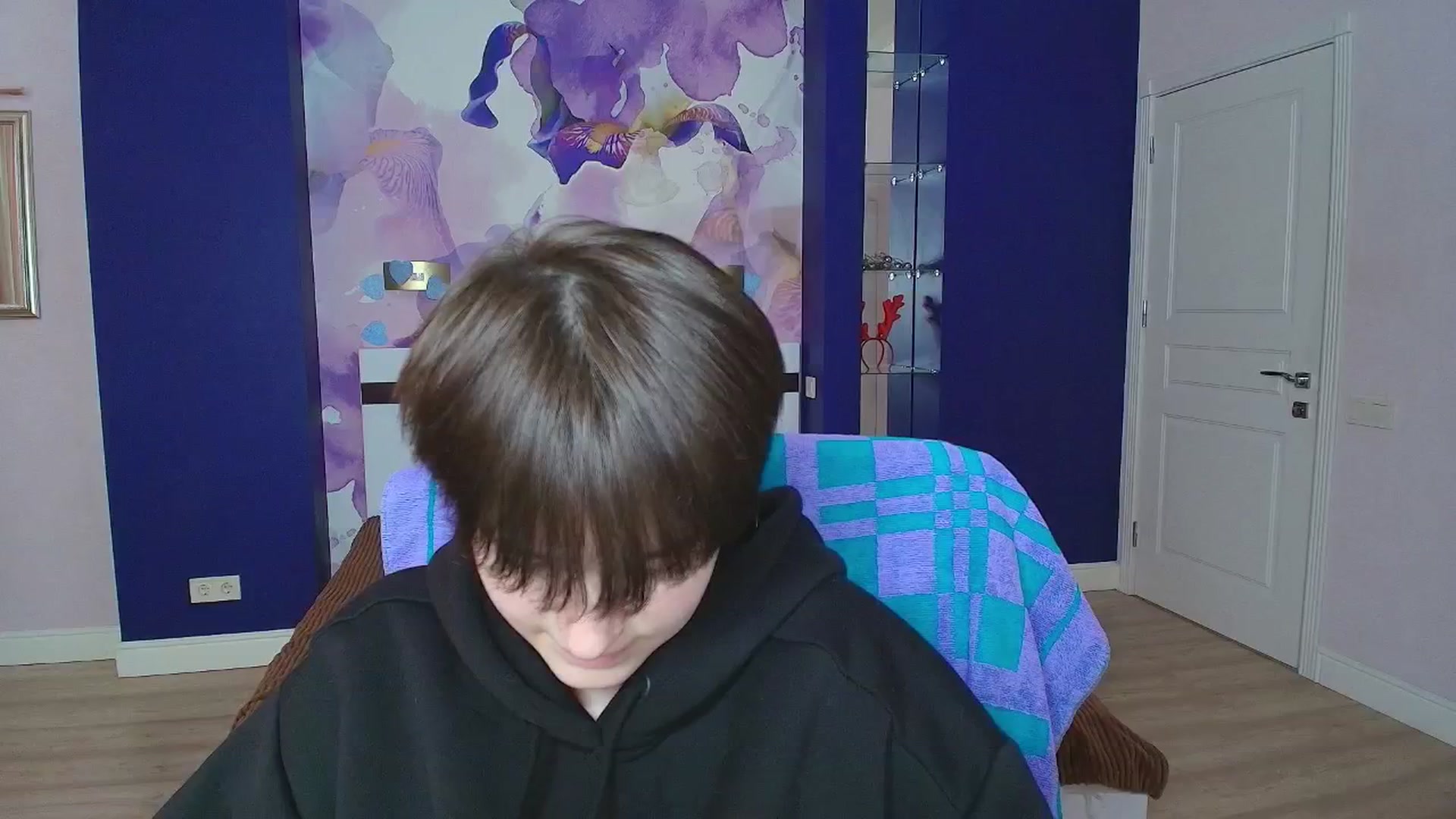 Gallery image thumbnail from EmiliaYours's myfreecams stream on, 03/30/2025, 14:12 image 2 of 20