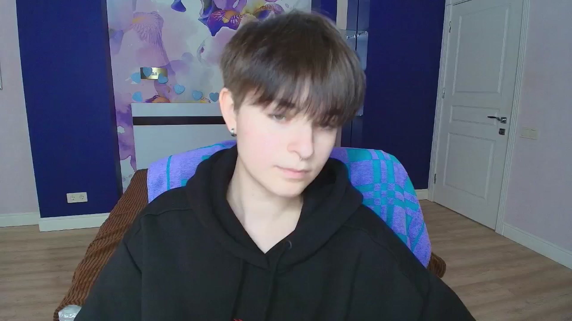 Gallery image thumbnail from EmiliaYours's myfreecams stream on, 03/30/2025, 14:12 image 15 of 20