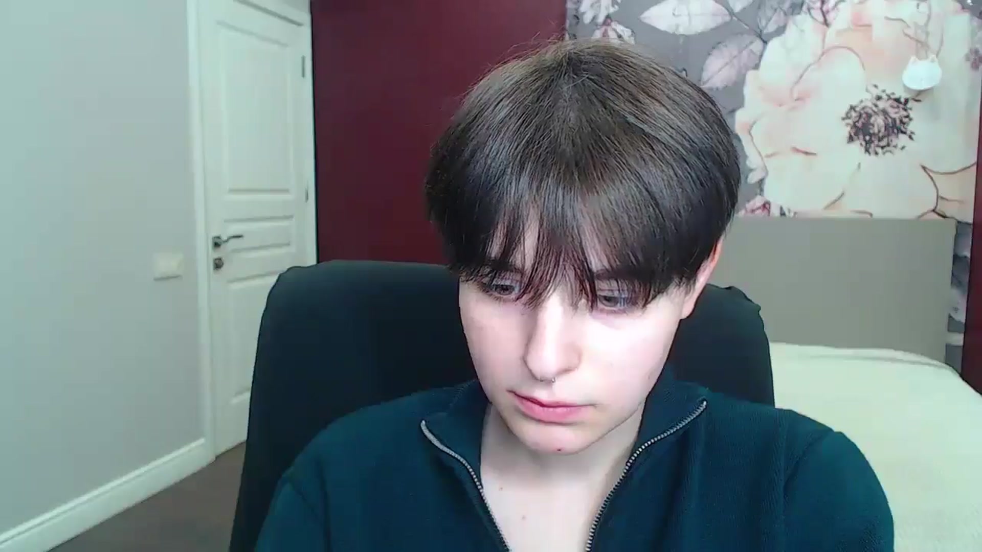Gallery image thumbnail from EmiliaYours's myfreecams stream on, 03/31/2025, 16:57 image 20 of 20