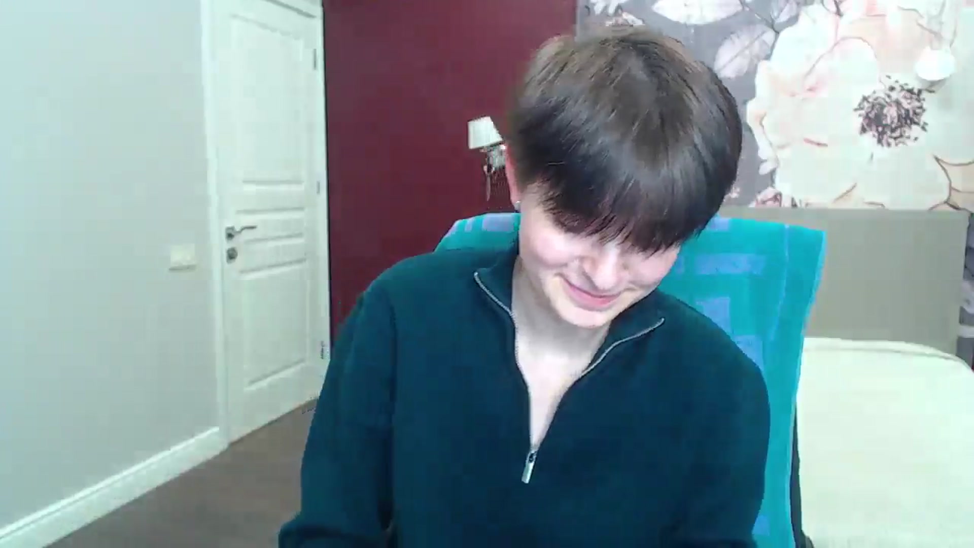 Gallery image thumbnail from EmiliaYours's myfreecams stream on, 03/31/2025, 16:57 image 10 of 20