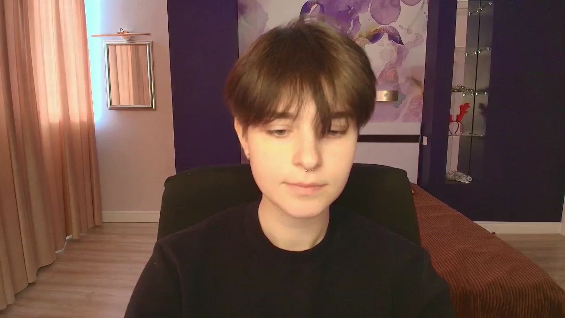 Gallery image thumbnail from EmiliaYours's myfreecams stream on, 04/04/2025, 14:24 image 7 of 20