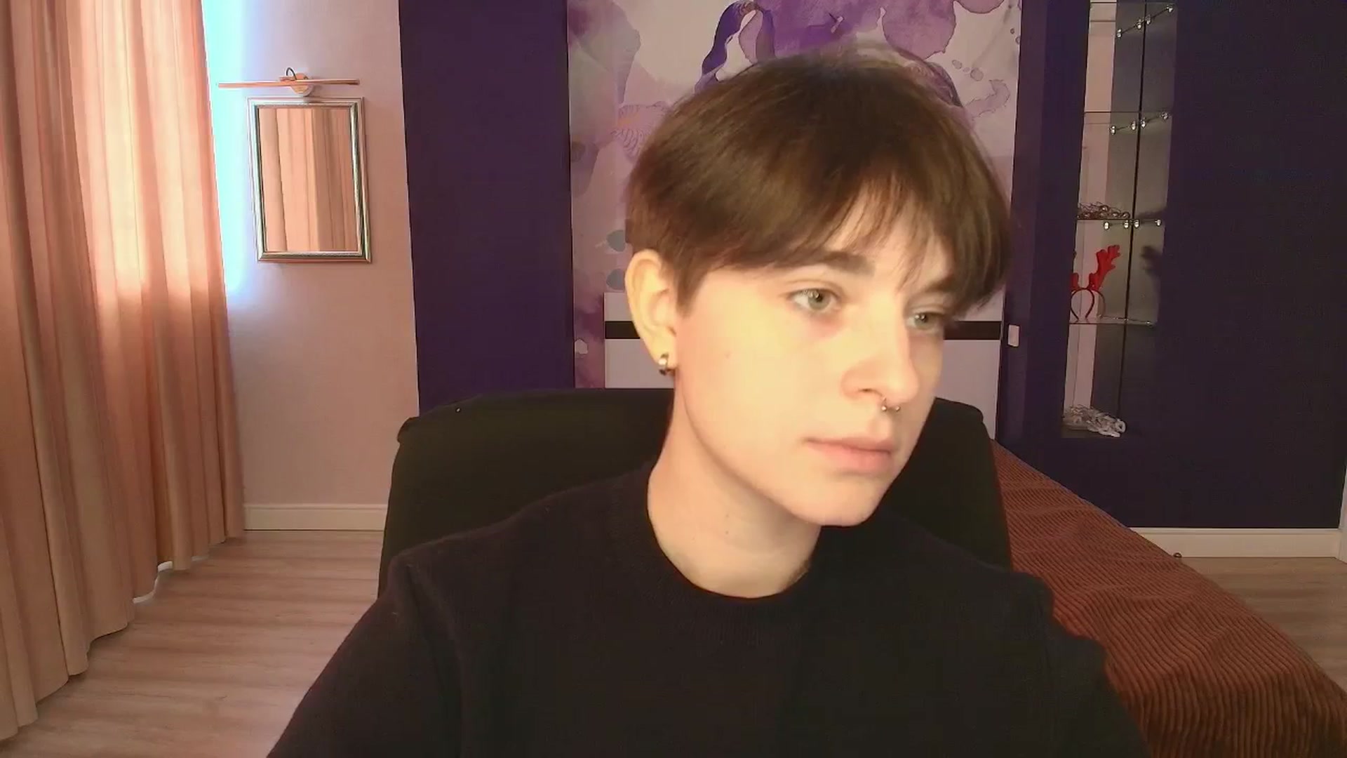 Gallery image thumbnail from EmiliaYours's myfreecams stream on, 04/04/2025, 14:24 image 6 of 20