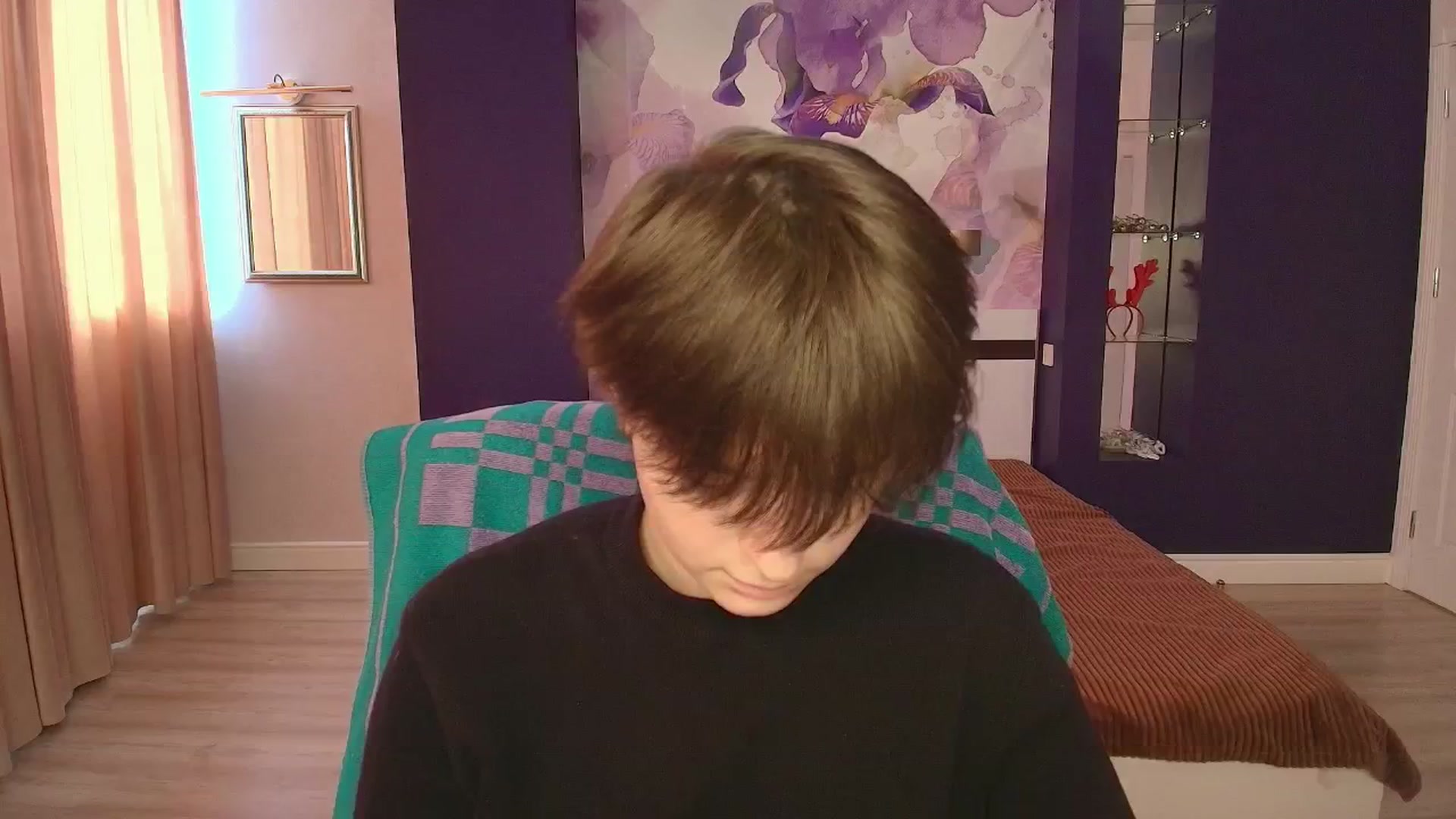Gallery image thumbnail from EmiliaYours's myfreecams stream on, 04/05/2025, 13:49 image 1 of 20