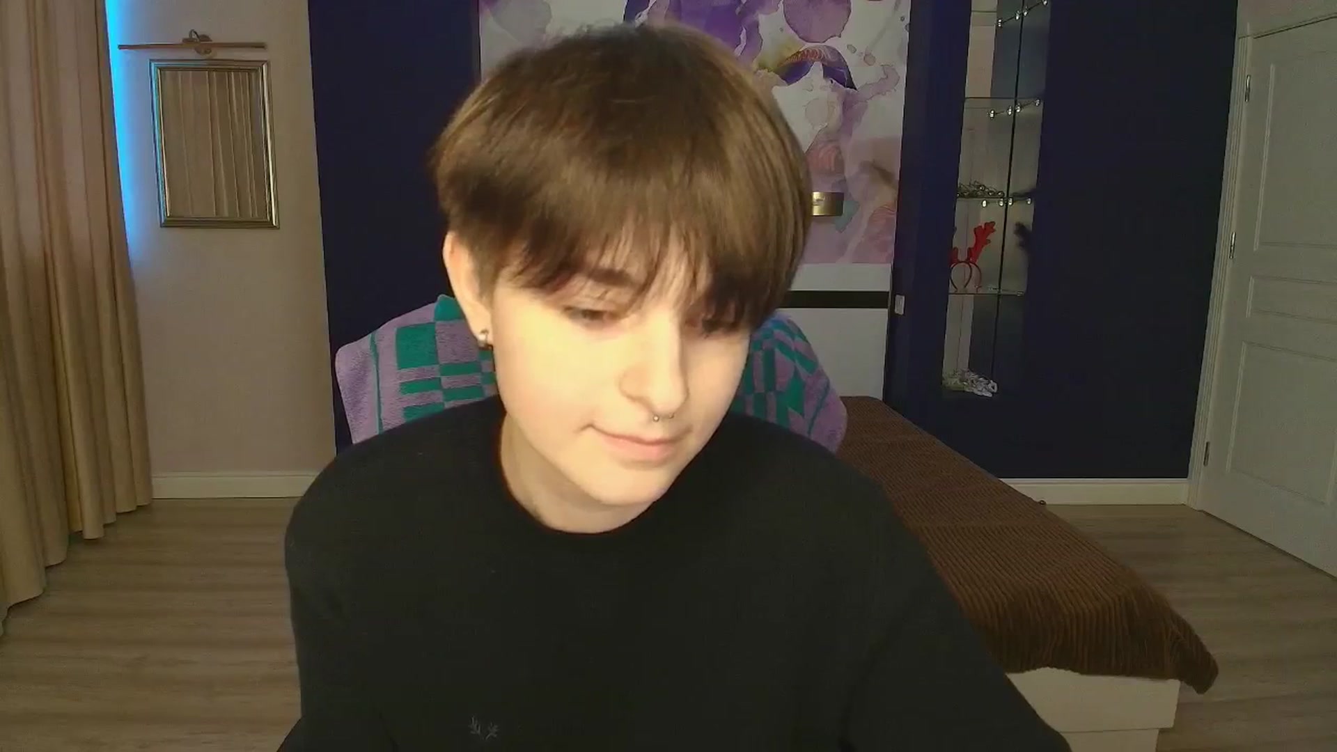 Gallery image thumbnail from EmiliaYours's myfreecams stream on, 04/05/2025, 16:38 image 11 of 20