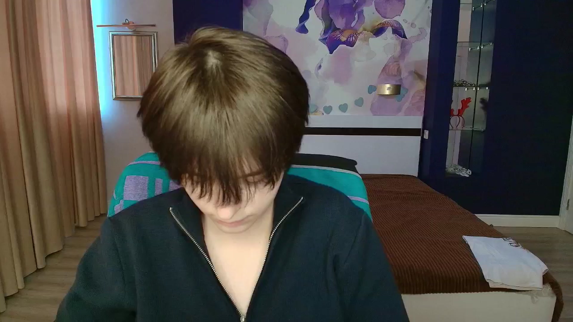 Gallery image thumbnail from EmiliaYours's myfreecams stream on, 04/07/2025, 14:19 image 1 of 20