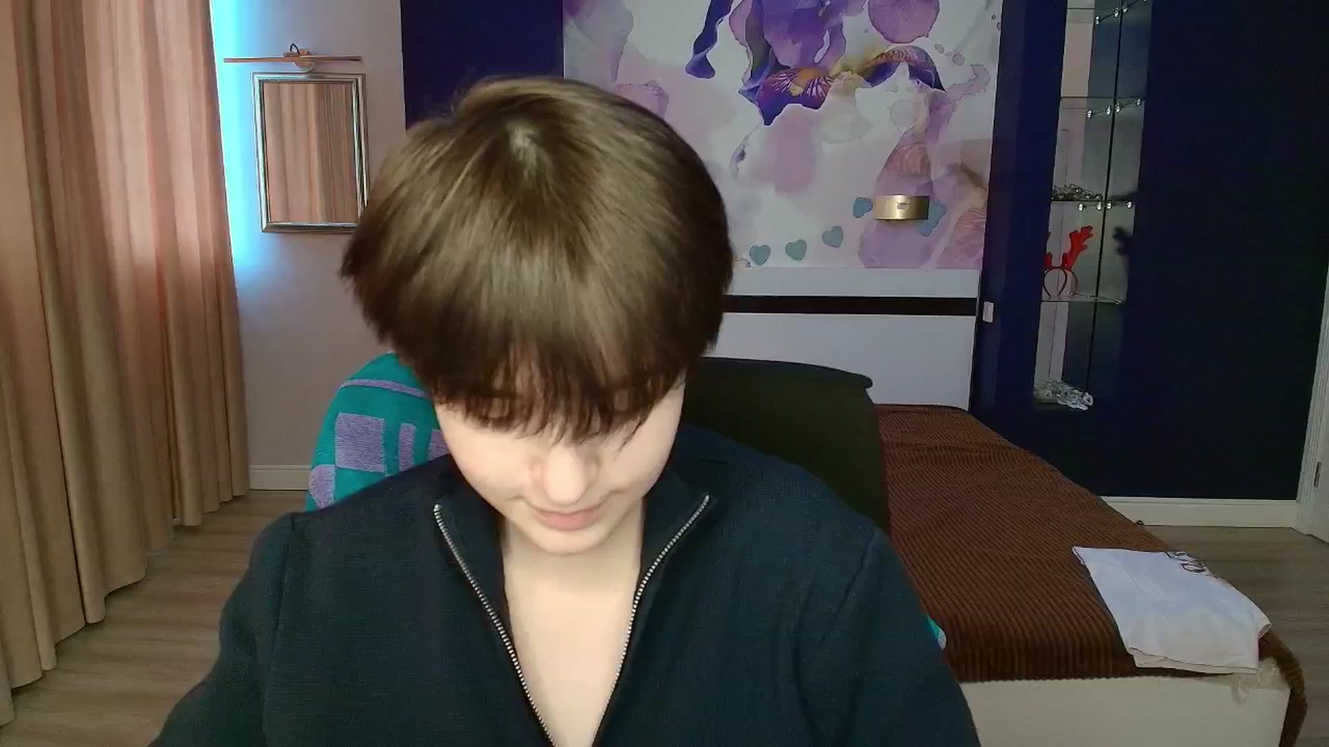 Gallery image thumbnail from EmiliaYours's myfreecams stream on, 04/07/2025, 14:19 image 3 of 20