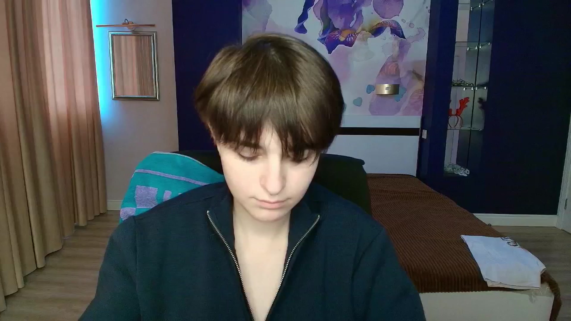 Gallery image thumbnail from EmiliaYours's myfreecams stream on, 04/07/2025, 14:19 image 9 of 20