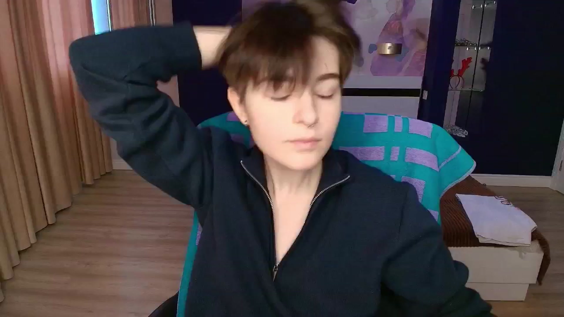 Gallery image thumbnail from EmiliaYours's myfreecams stream on, 04/07/2025, 14:19 image 13 of 20