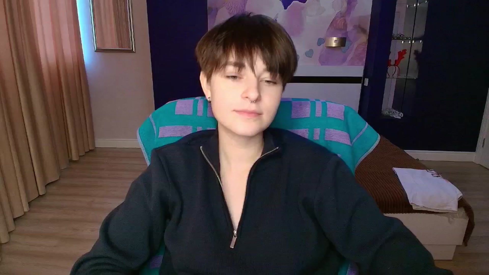 Gallery image thumbnail from EmiliaYours's myfreecams stream on, 04/07/2025, 14:19 image 19 of 20