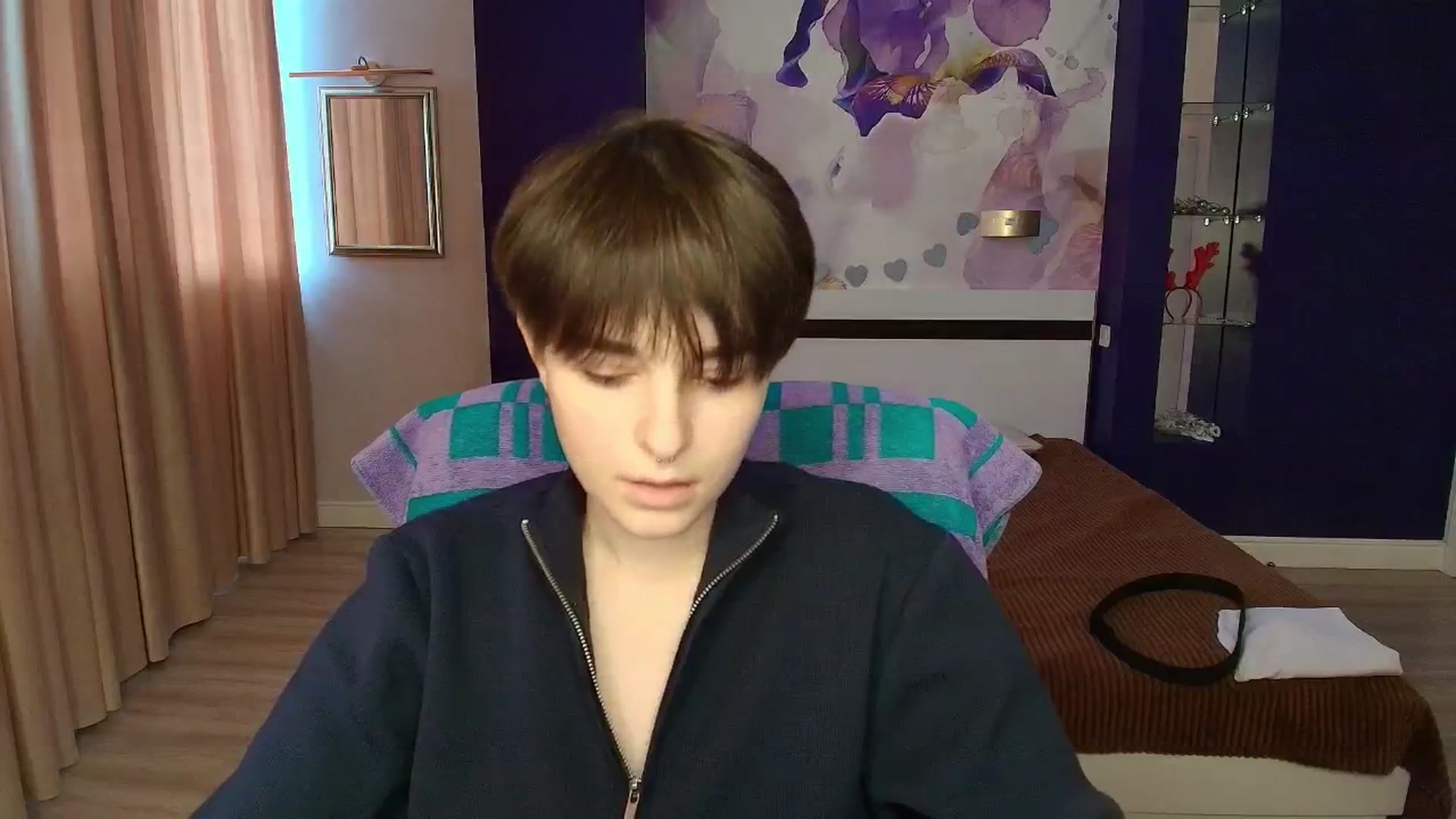 Gallery image thumbnail from EmiliaYours's myfreecams stream on, 04/08/2025, 13:52 image 2 of 20