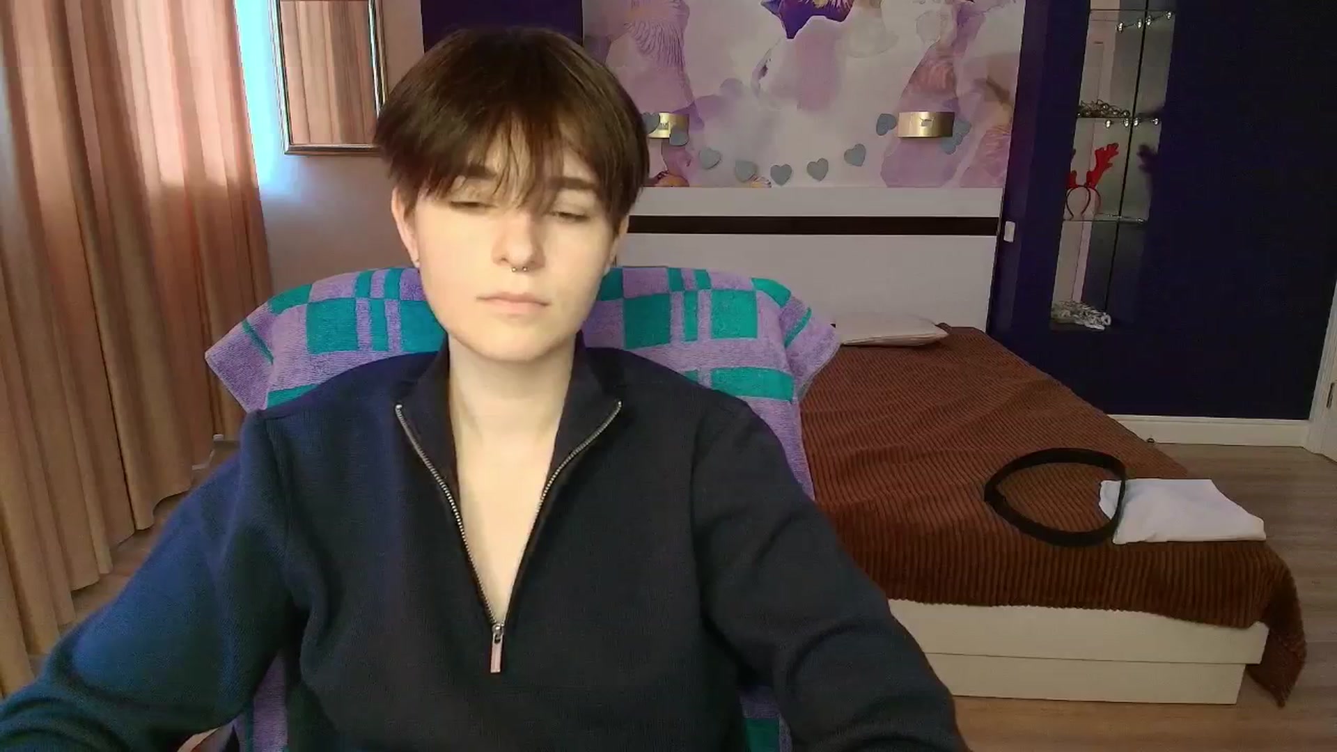 Gallery image thumbnail from EmiliaYours's myfreecams stream on, 04/08/2025, 13:52 image 7 of 20