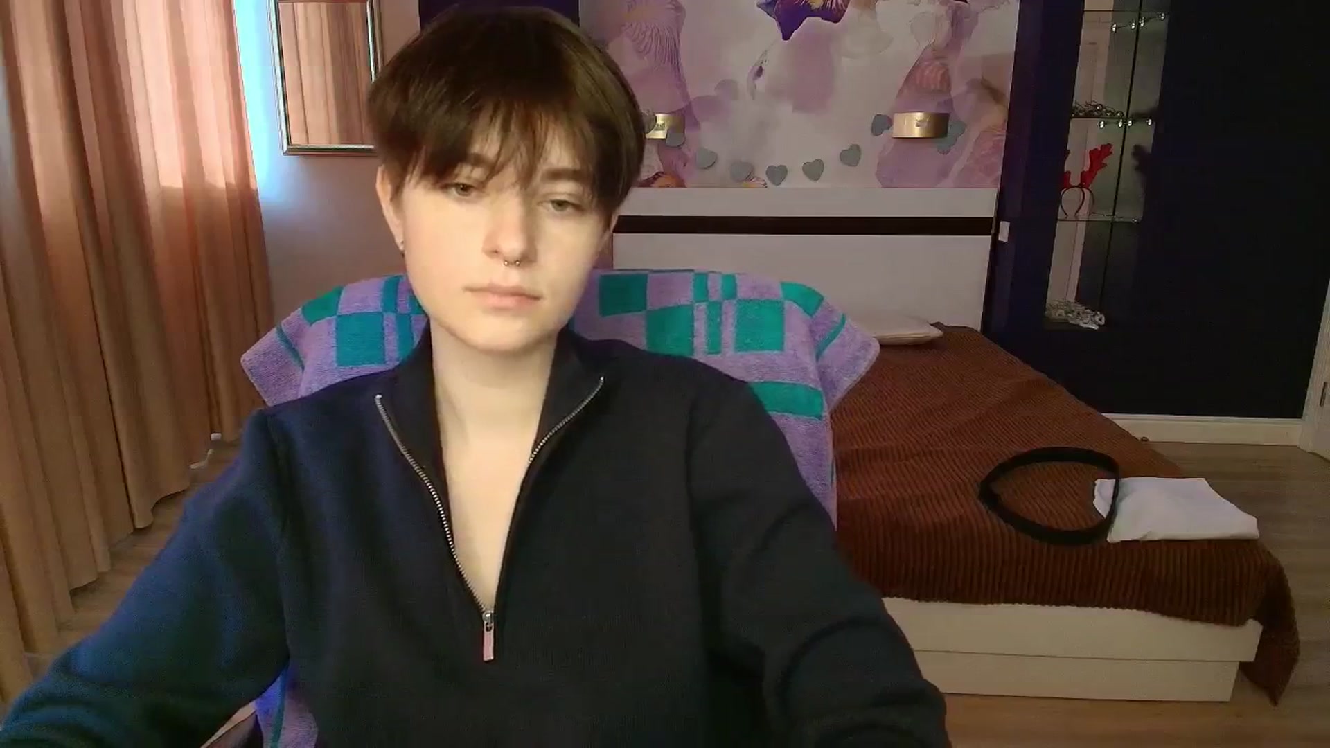 Gallery image thumbnail from EmiliaYours's myfreecams stream on, 04/08/2025, 13:52 image 10 of 20