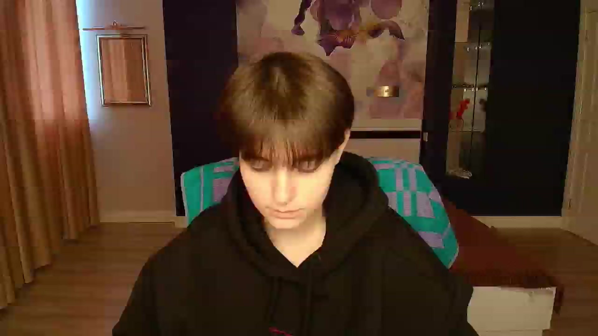 Gallery image thumbnail from EmiliaYours's myfreecams stream on, 04/11/2025, 10:30 image 15 of 20