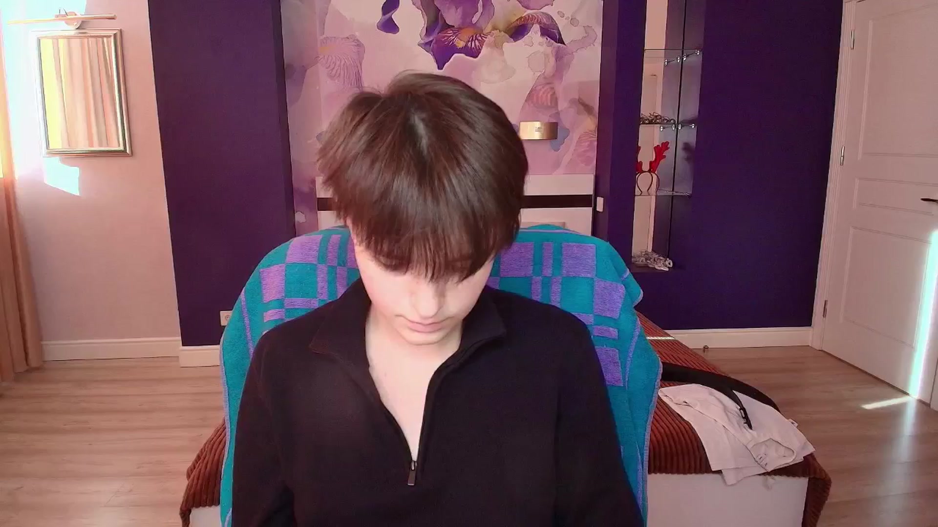 Gallery image thumbnail from EmiliaYours's myfreecams stream on, 04/14/2025, 14:45 image 7 of 20