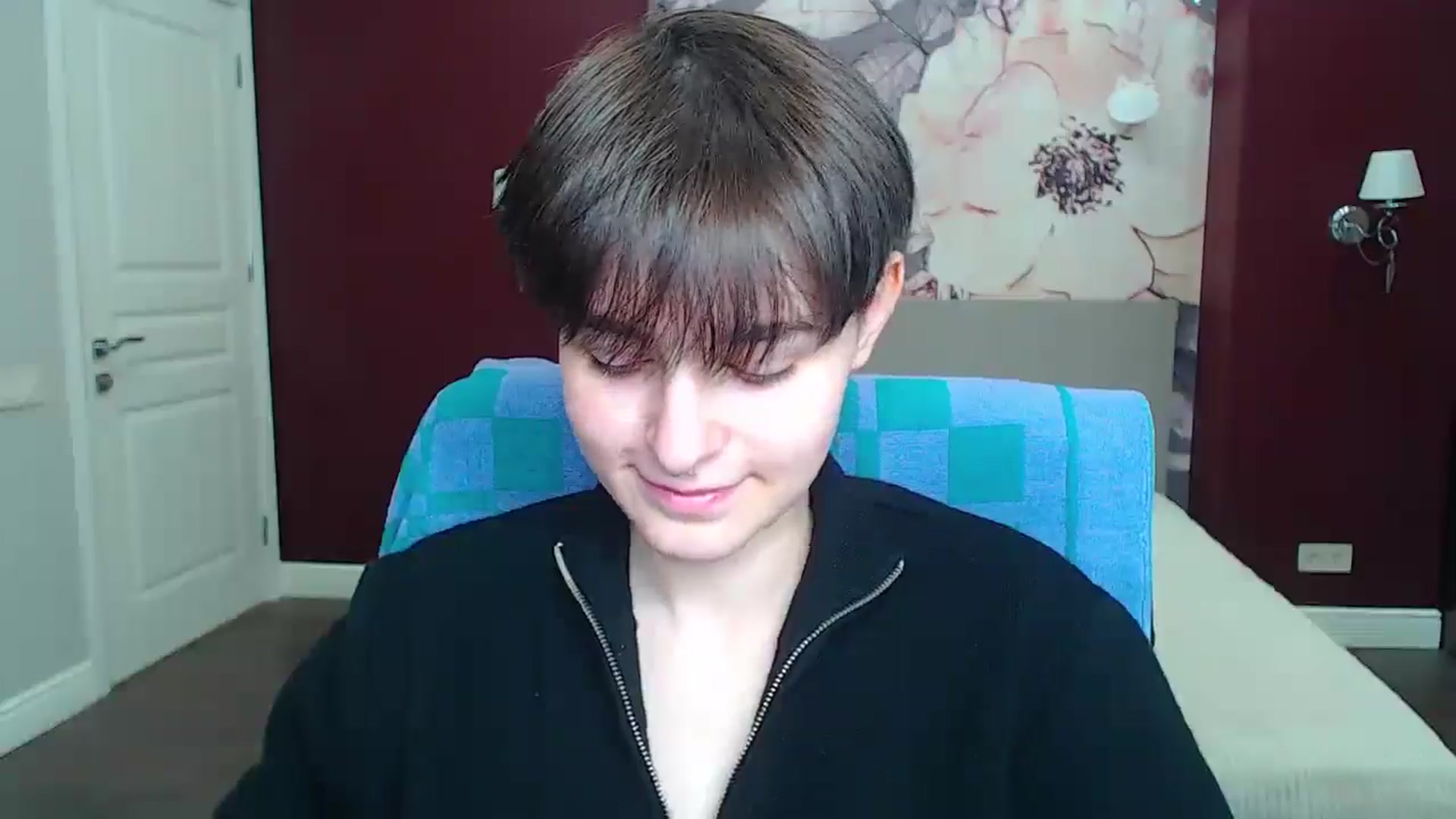 Gallery image thumbnail from EmiliaYours's myfreecams stream on, 04/18/2025, 16:26 image 11 of 20