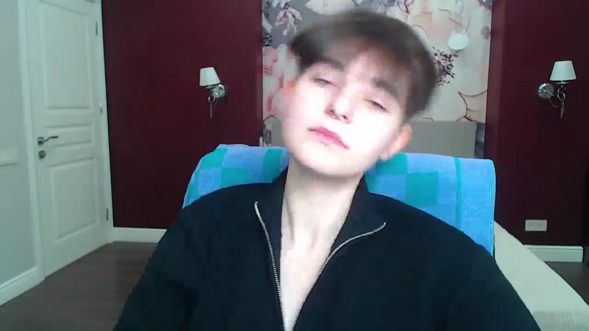 Gallery image thumbnail from EmiliaYours's myfreecams stream on, 04/18/2025, 16:26 image 8 of 20