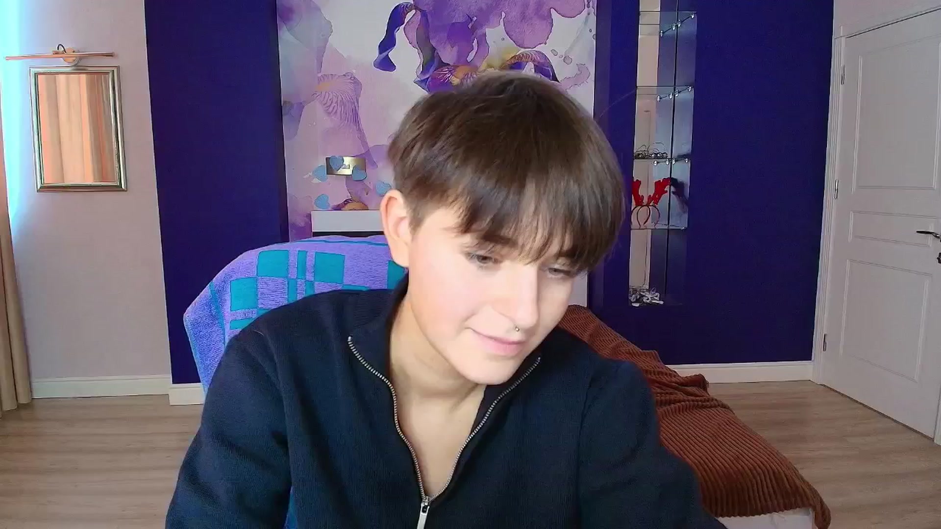 Gallery image thumbnail from EmiliaYours's myfreecams stream on, 04/26/2025, 09:47 image 17 of 20