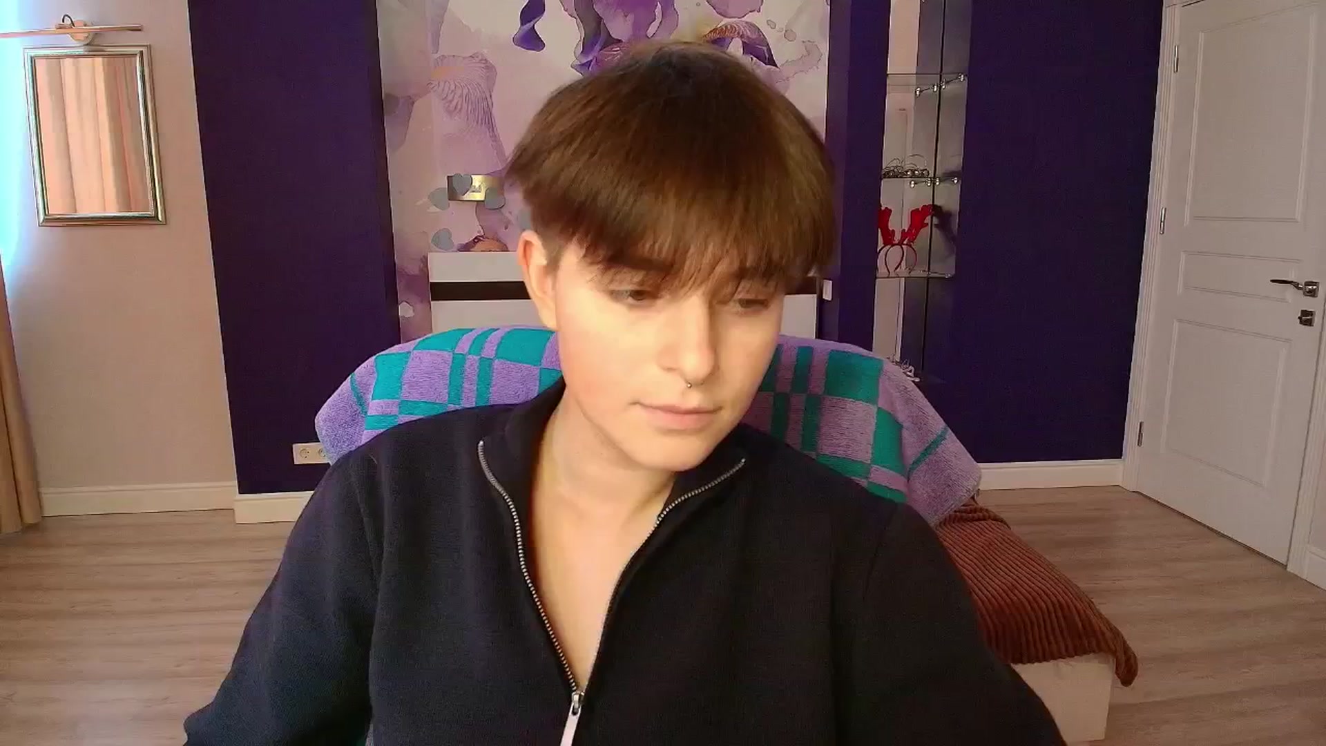 Gallery image thumbnail from EmiliaYours's myfreecams stream on, 04/26/2025, 09:47 image 1 of 20