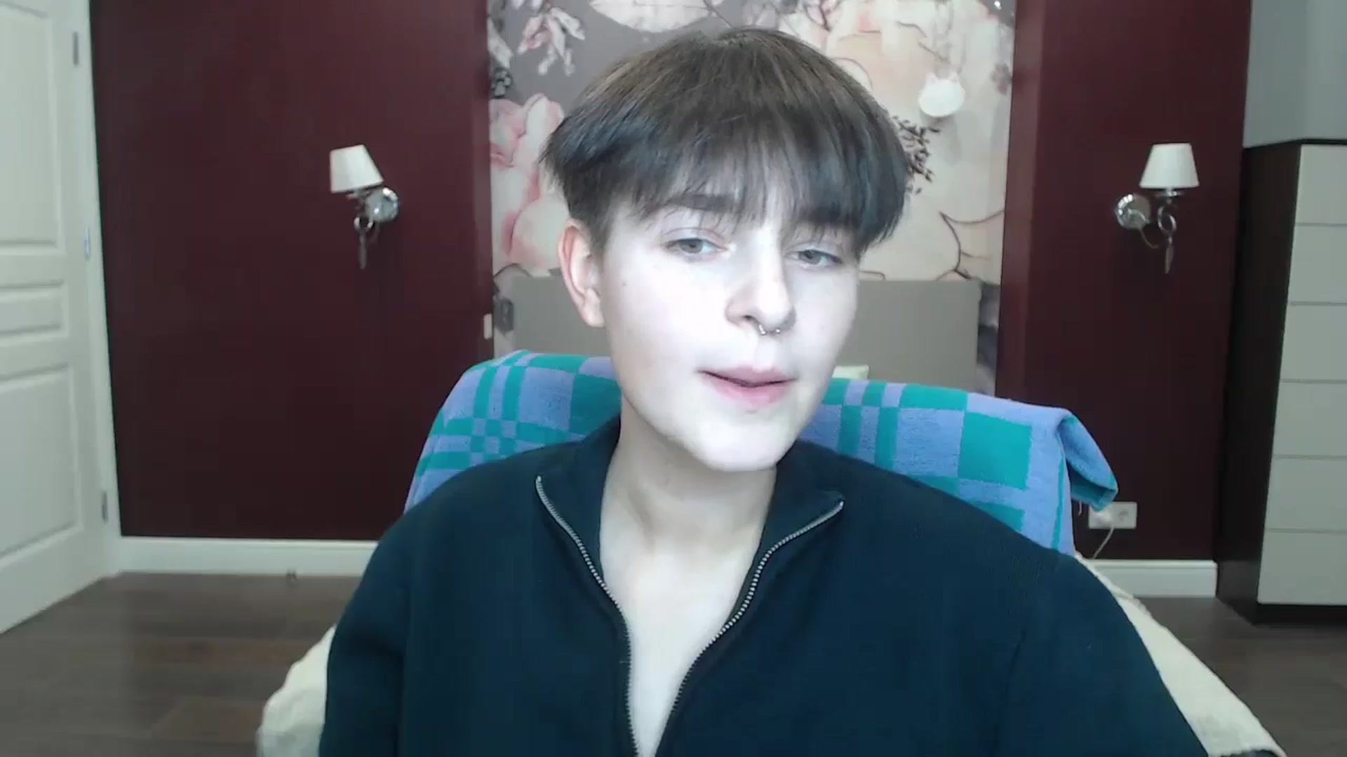 Gallery image thumbnail from EmiliaYours's myfreecams stream on, 04/28/2025, 17:11 image 20 of 20