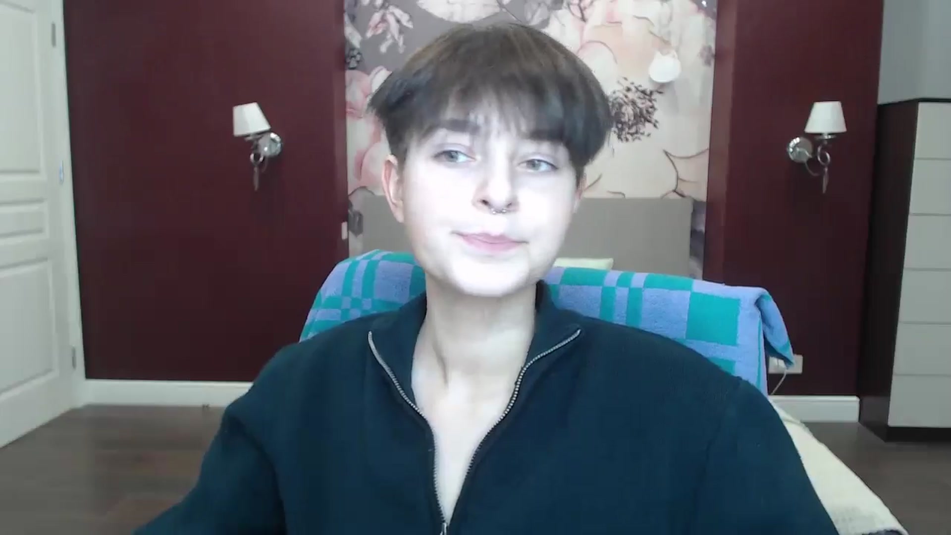 Gallery image thumbnail from EmiliaYours's myfreecams stream on, 04/28/2025, 17:11 image 18 of 20