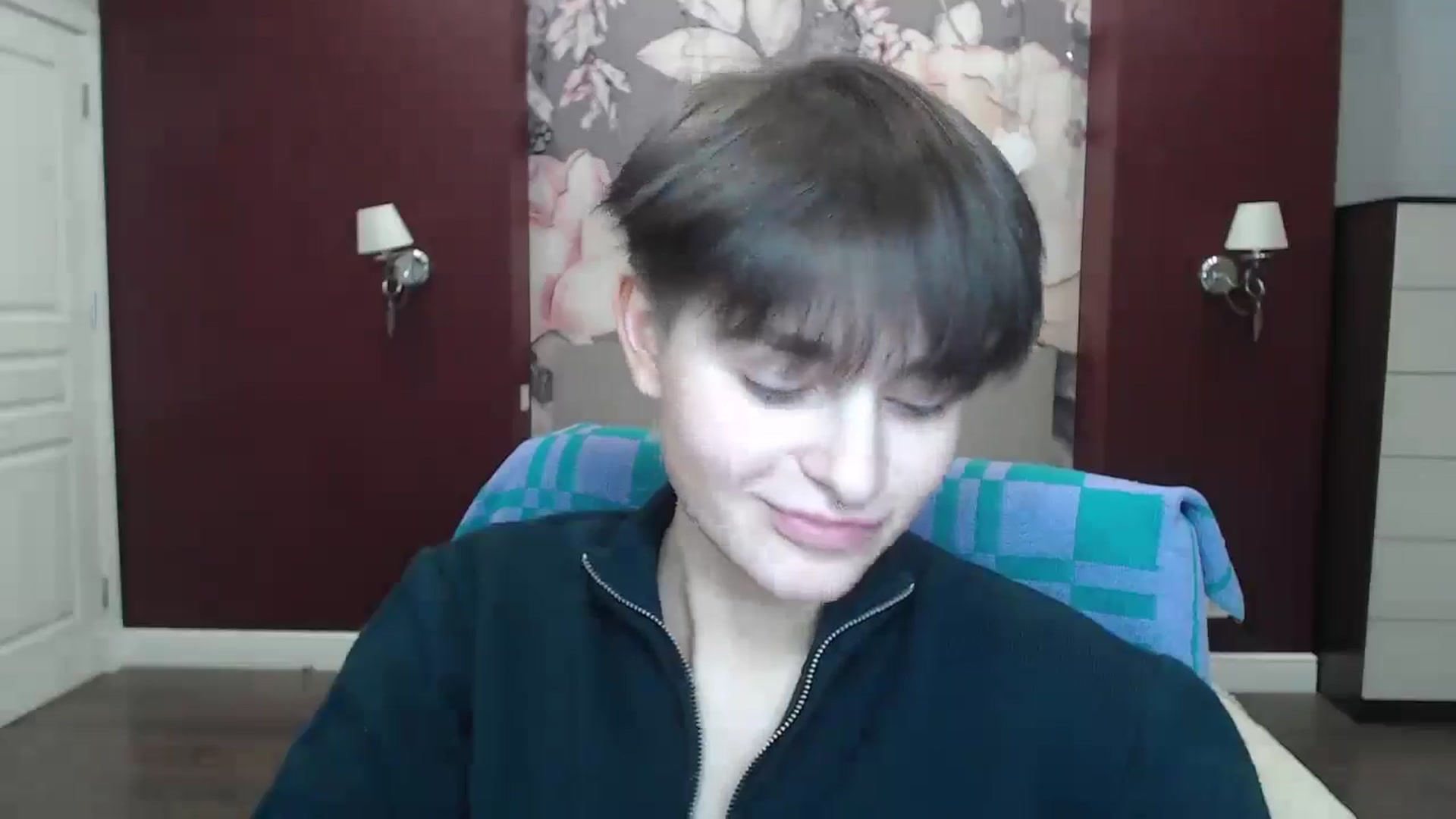 Gallery image thumbnail from EmiliaYours's myfreecams stream on, 04/28/2025, 17:11 image 11 of 20