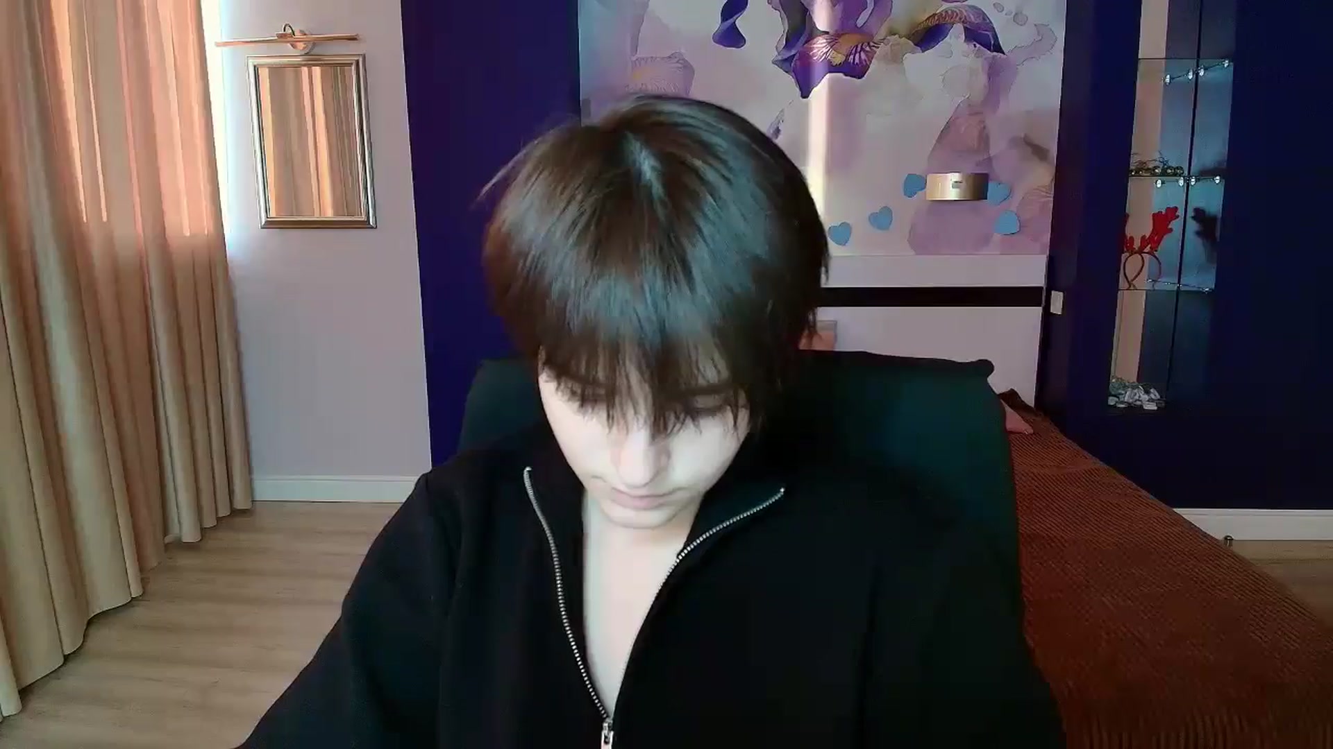 Gallery image thumbnail from EmiliaYours's myfreecams stream on, 05/10/2025, 16:59 image 7 of 20