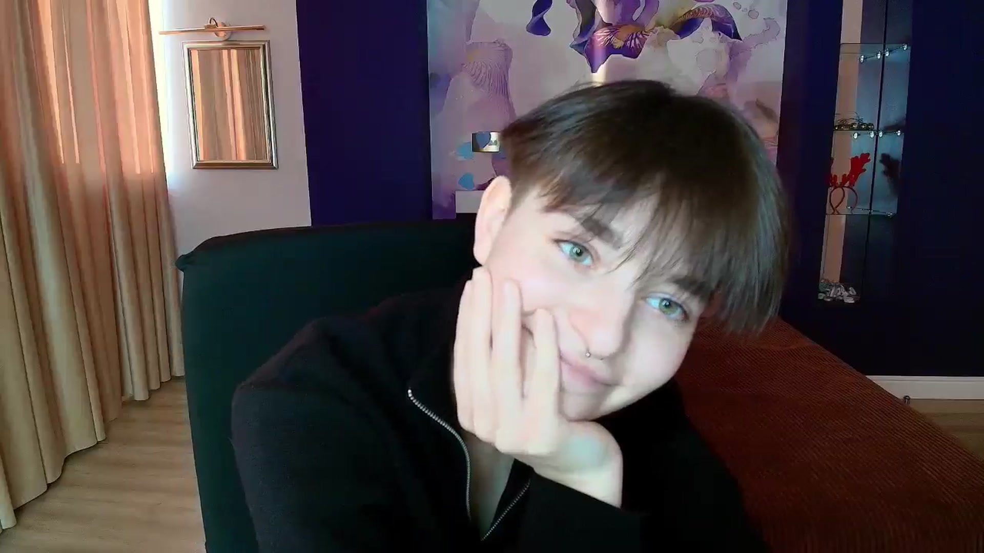 Gallery image thumbnail from EmiliaYours's myfreecams stream on, 05/10/2025, 16:59 image 9 of 20