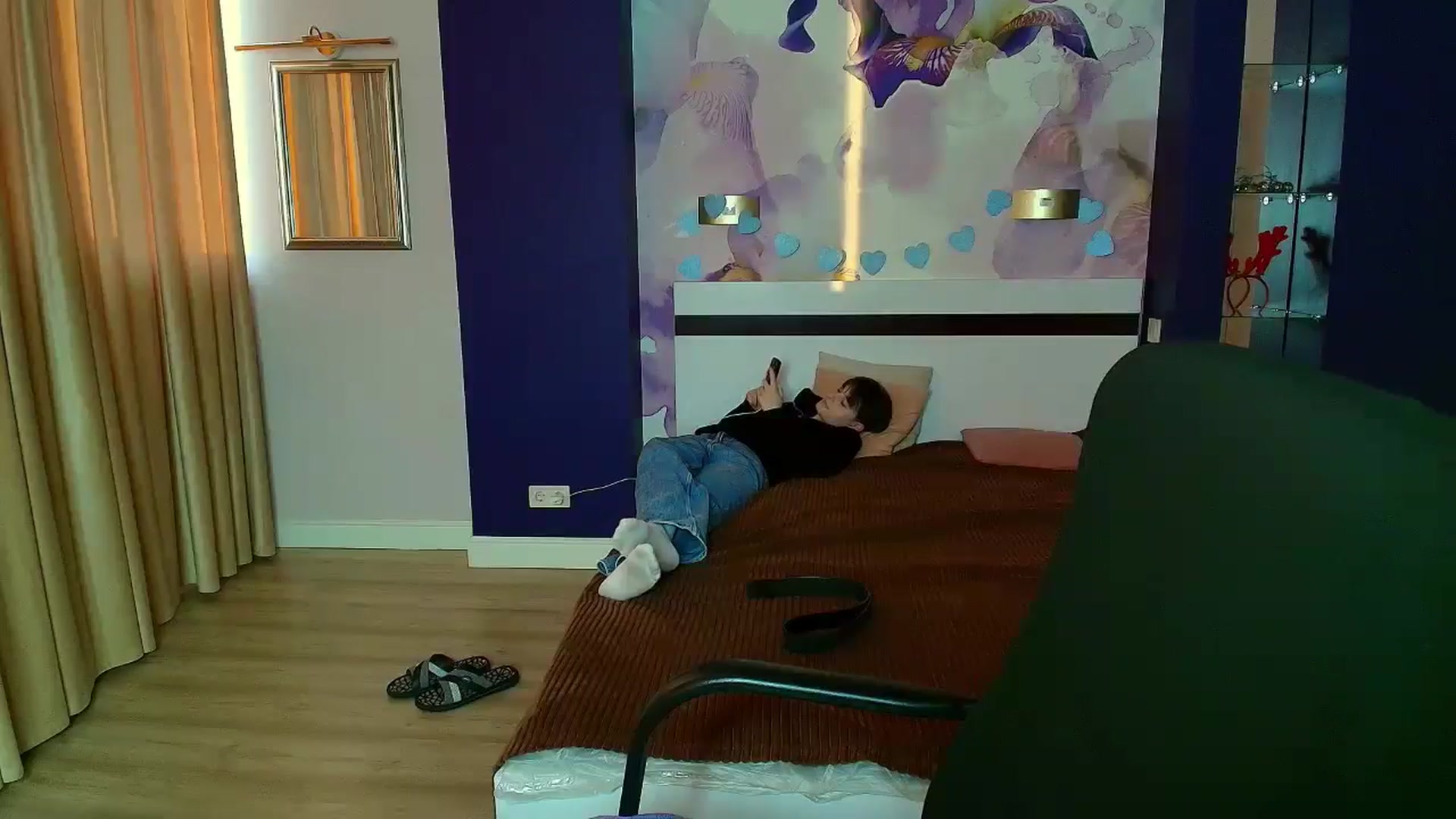 Gallery image thumbnail from EmiliaYours's myfreecams stream on, 05/10/2025, 16:59 image 17 of 20