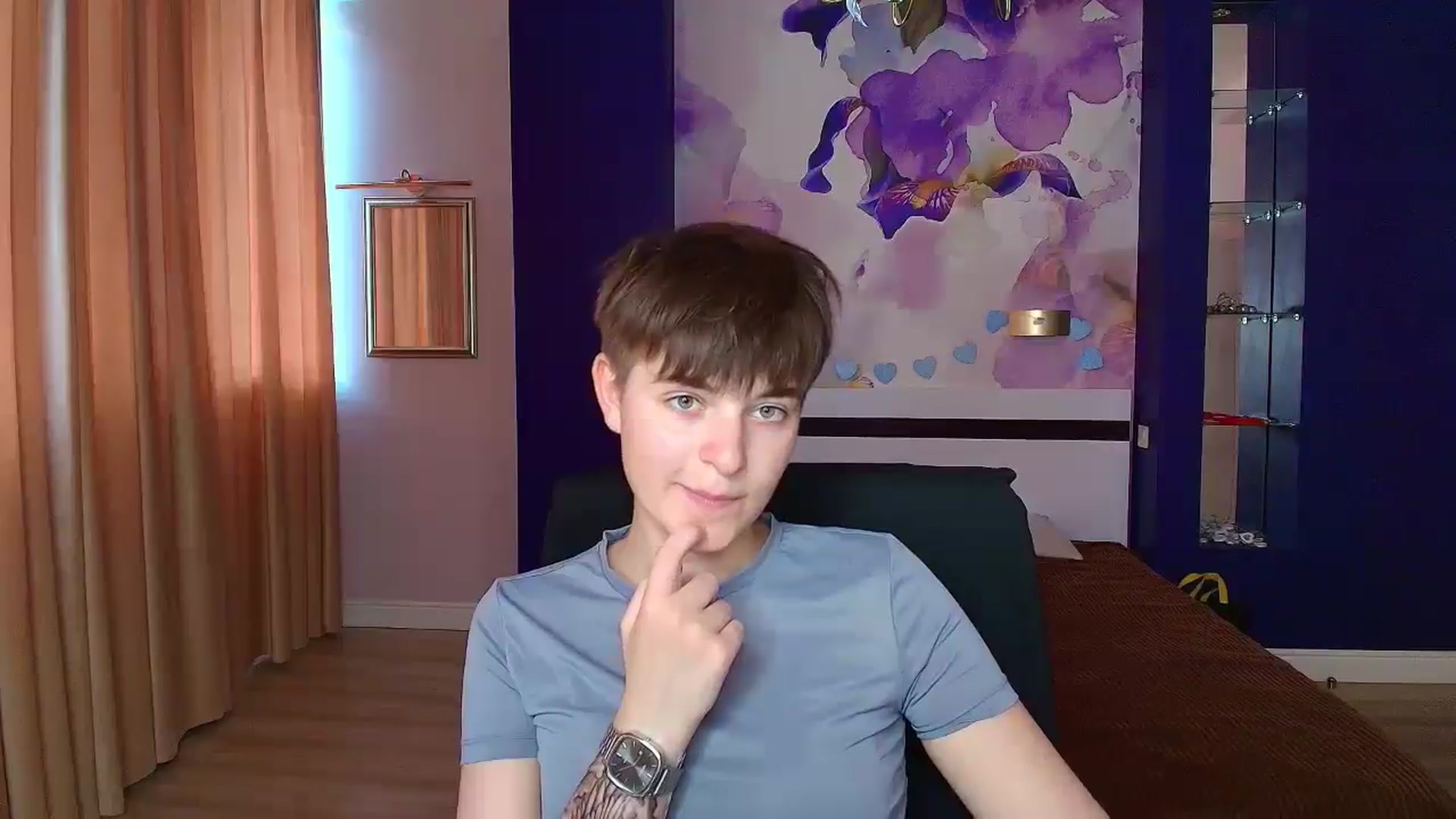 Gallery image thumbnail from EmiliaYours's myfreecams stream on, 06/15/2025, 15:23 image 17 of 20