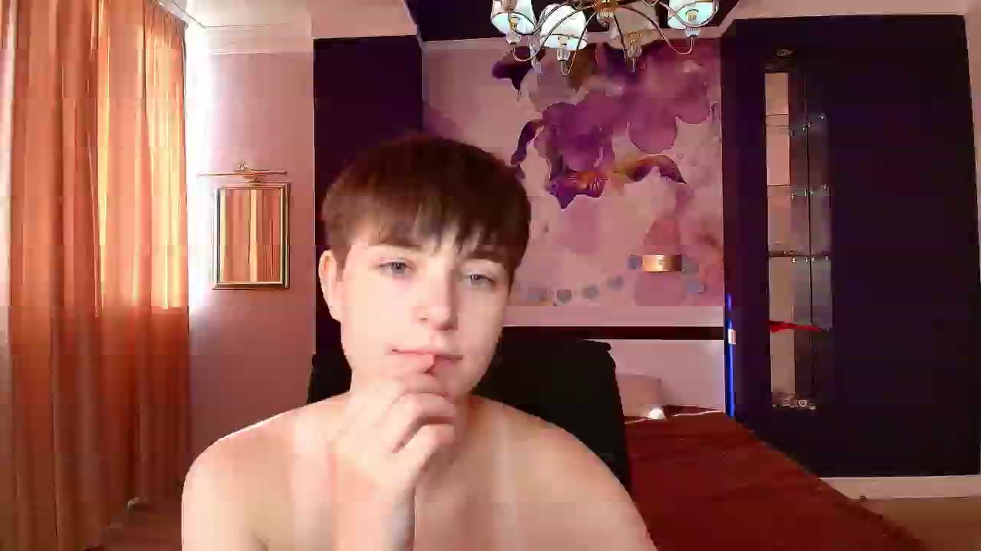 Gallery image thumbnail from EmiliaYours's myfreecams stream on, 06/16/2025, 15:32 image 16 of 20