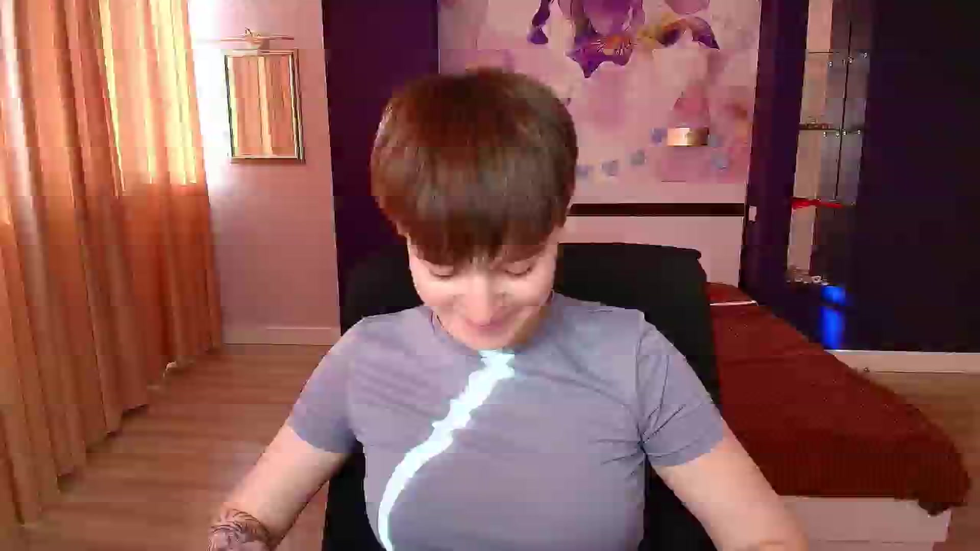 Gallery image thumbnail from EmiliaYours's myfreecams stream on, 06/16/2025, 15:32 image 2 of 20