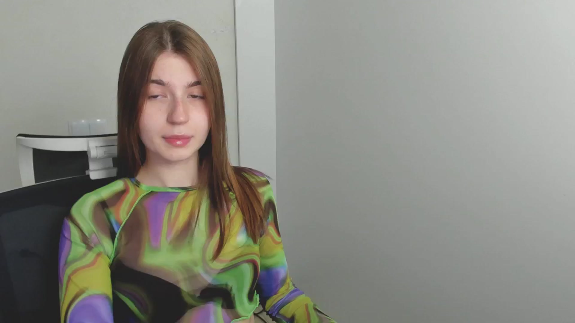 Gallery image thumbnail from Emilia_cherry's myfreecams stream on, 07/25/2024, 07:58 image 6 of 20