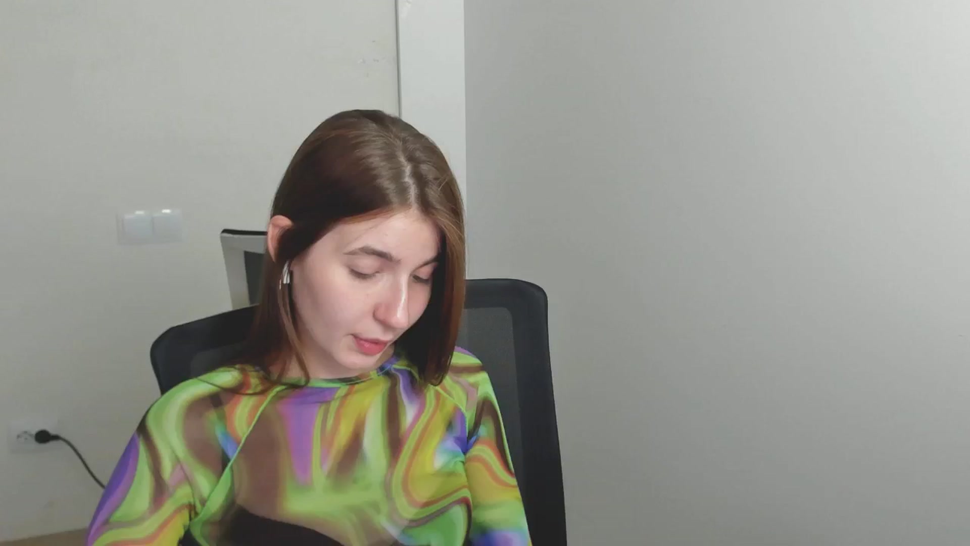 Gallery image thumbnail from Emilia_cherry's myfreecams stream on, 07/25/2024, 11:45 image 2 of 20