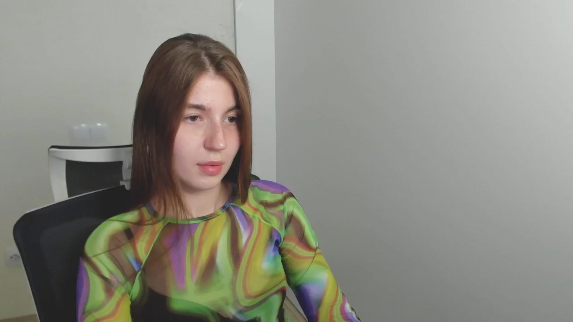Gallery image thumbnail from Emilia_cherry's myfreecams stream on, 07/25/2024, 11:45 image 6 of 20