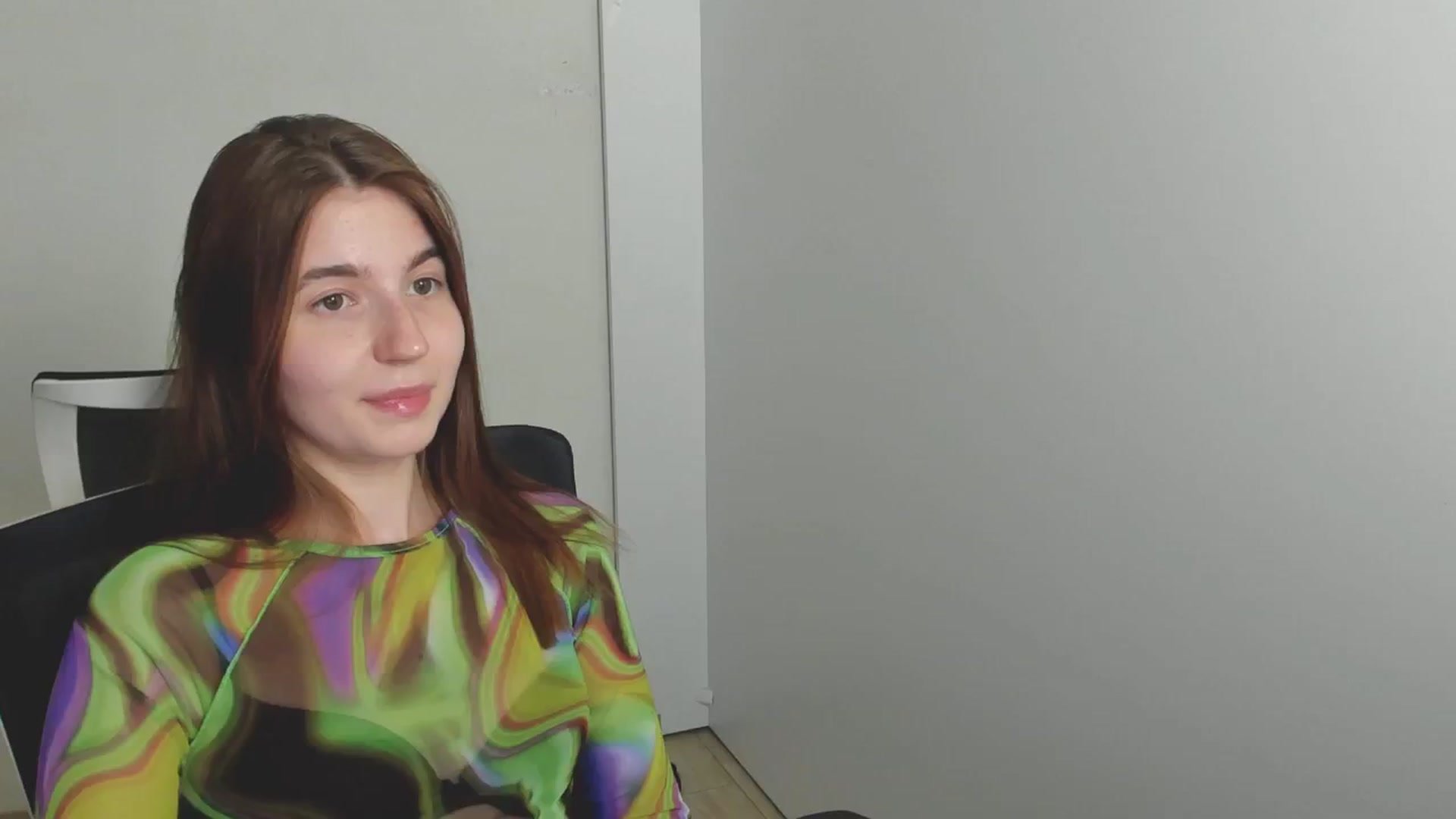 Gallery image thumbnail from Emilia_cherry's myfreecams stream on, 07/25/2024, 11:45 image 13 of 20